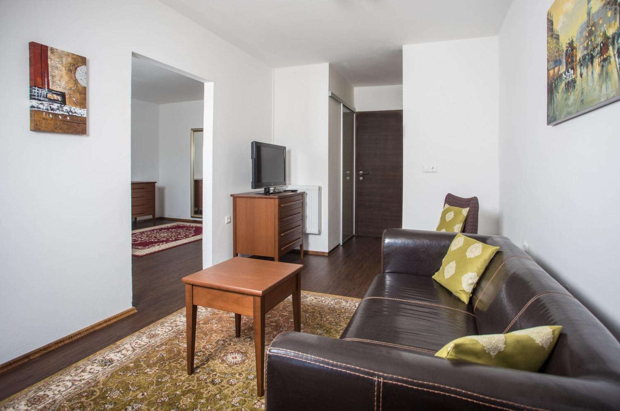 Family Room with Balcony and Lake View photo 2