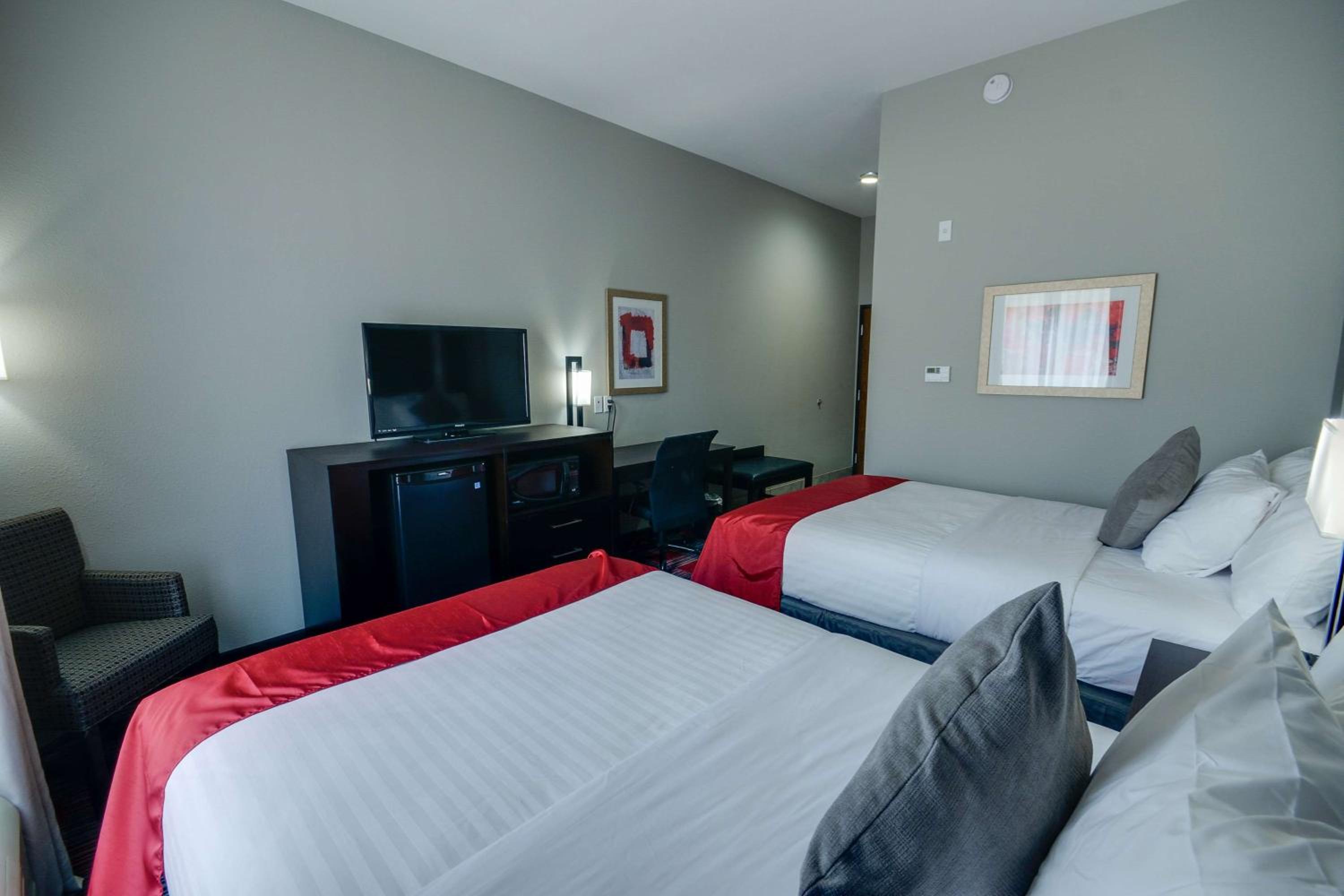 Double Room with Two Double Beds photo 1