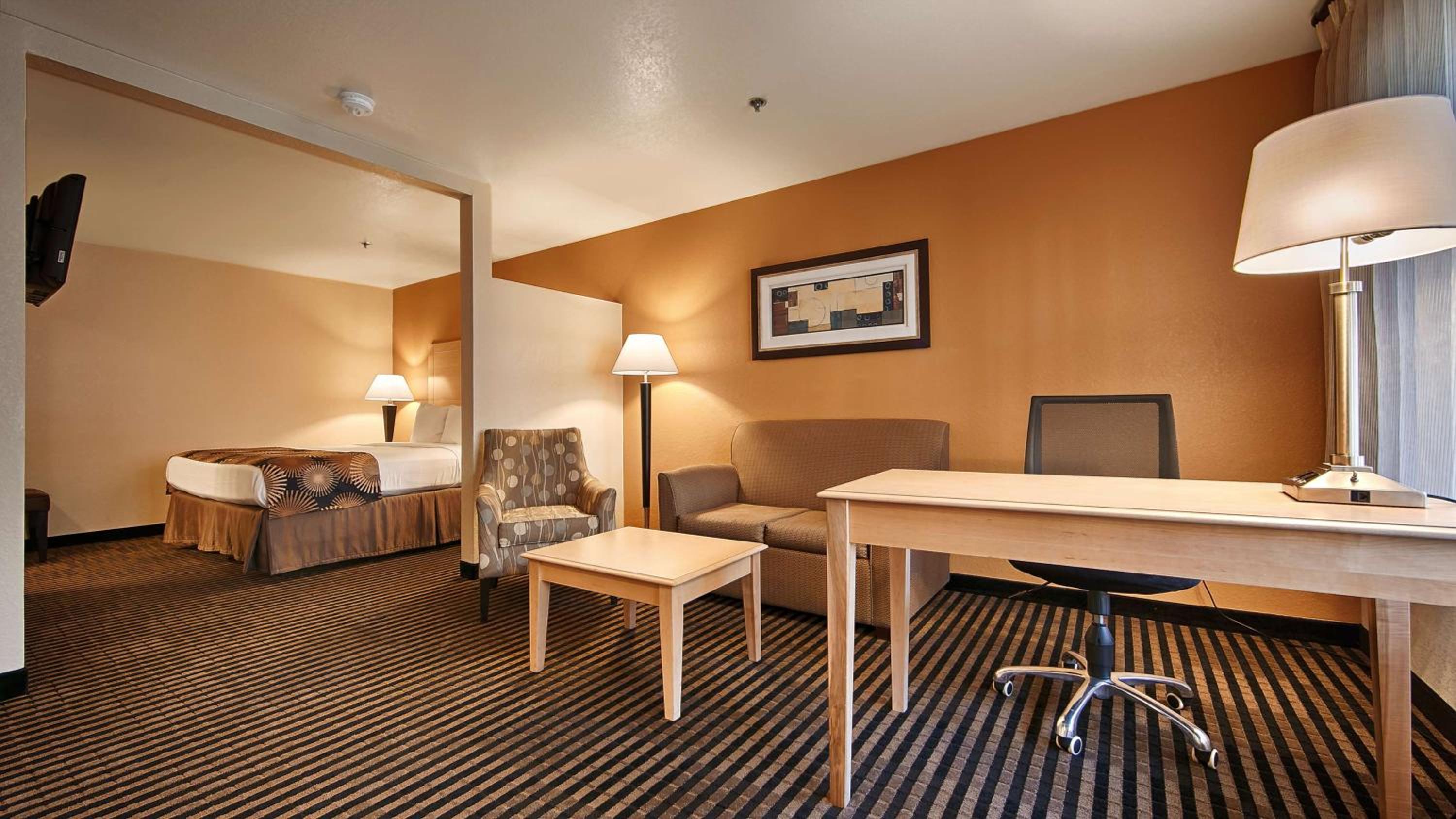 King Suite - Photo 1