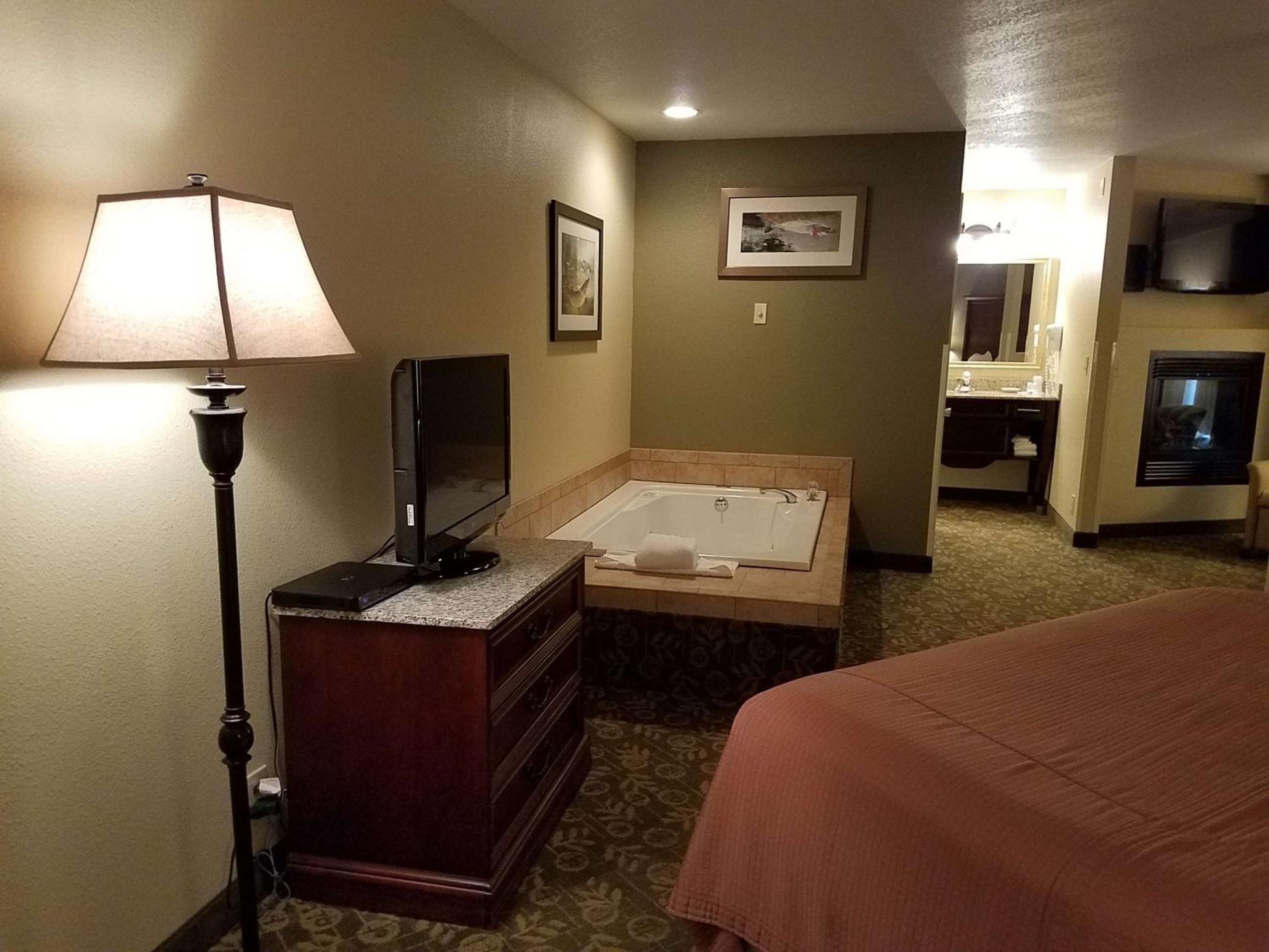 King Suite with Sofa Bed photo 1