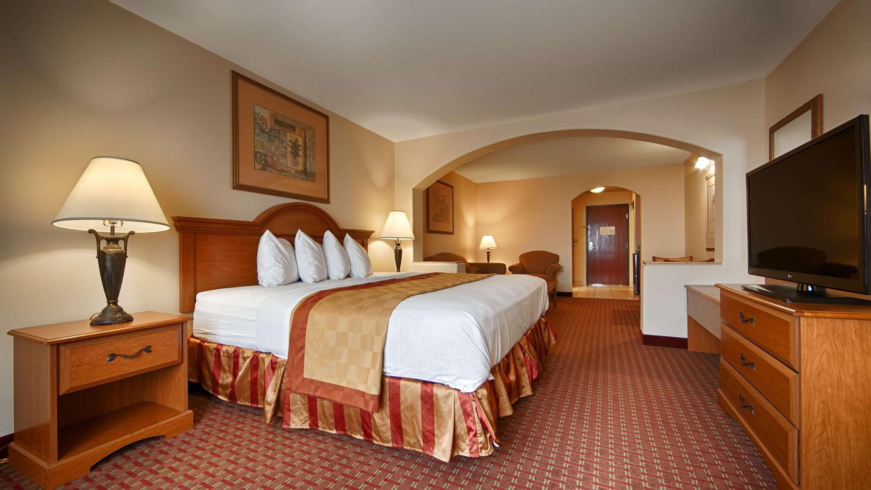 King Suite - Non-Smoking - Photo 1