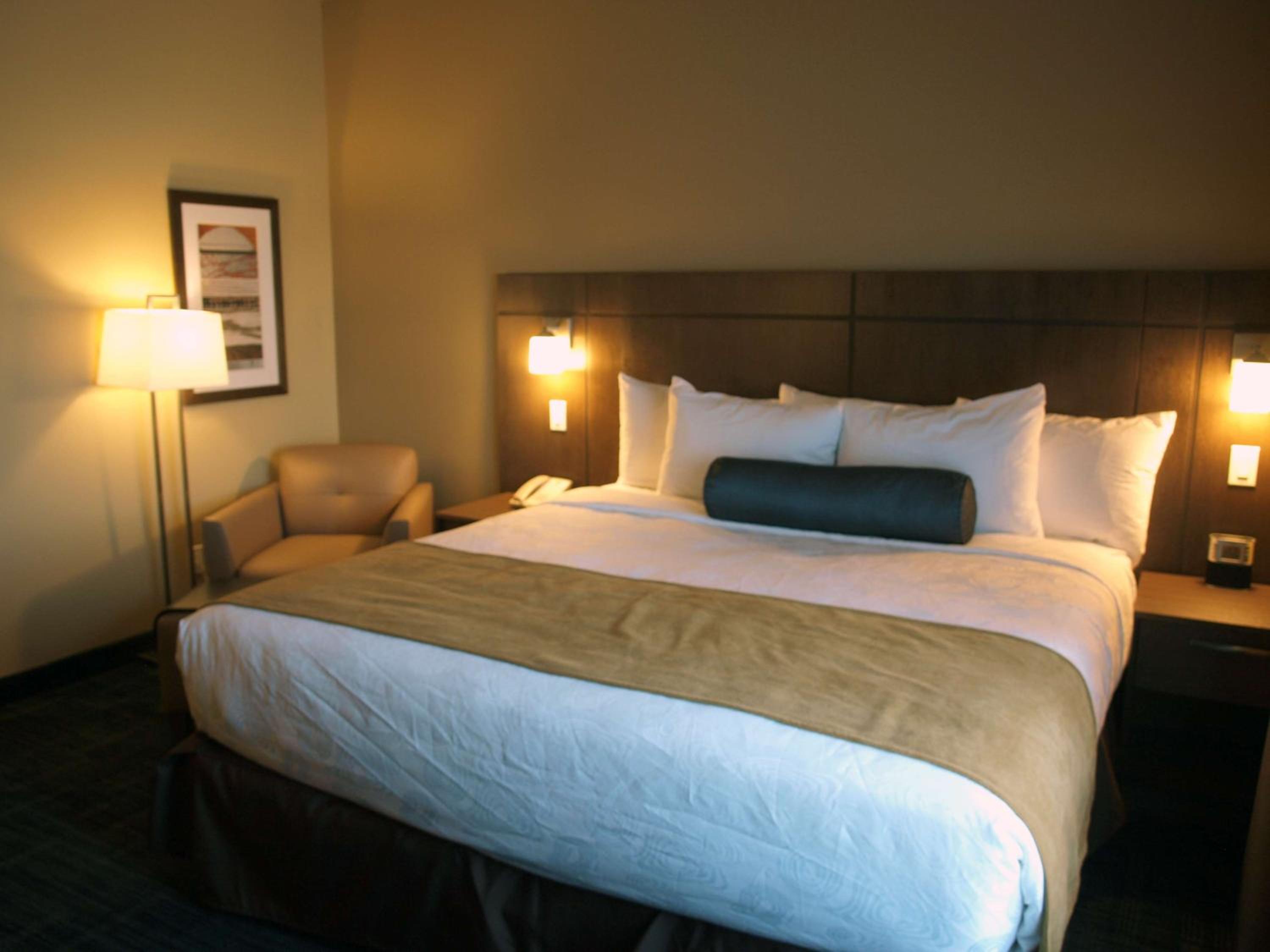 King Room - Mobility Accessible with Bathtub