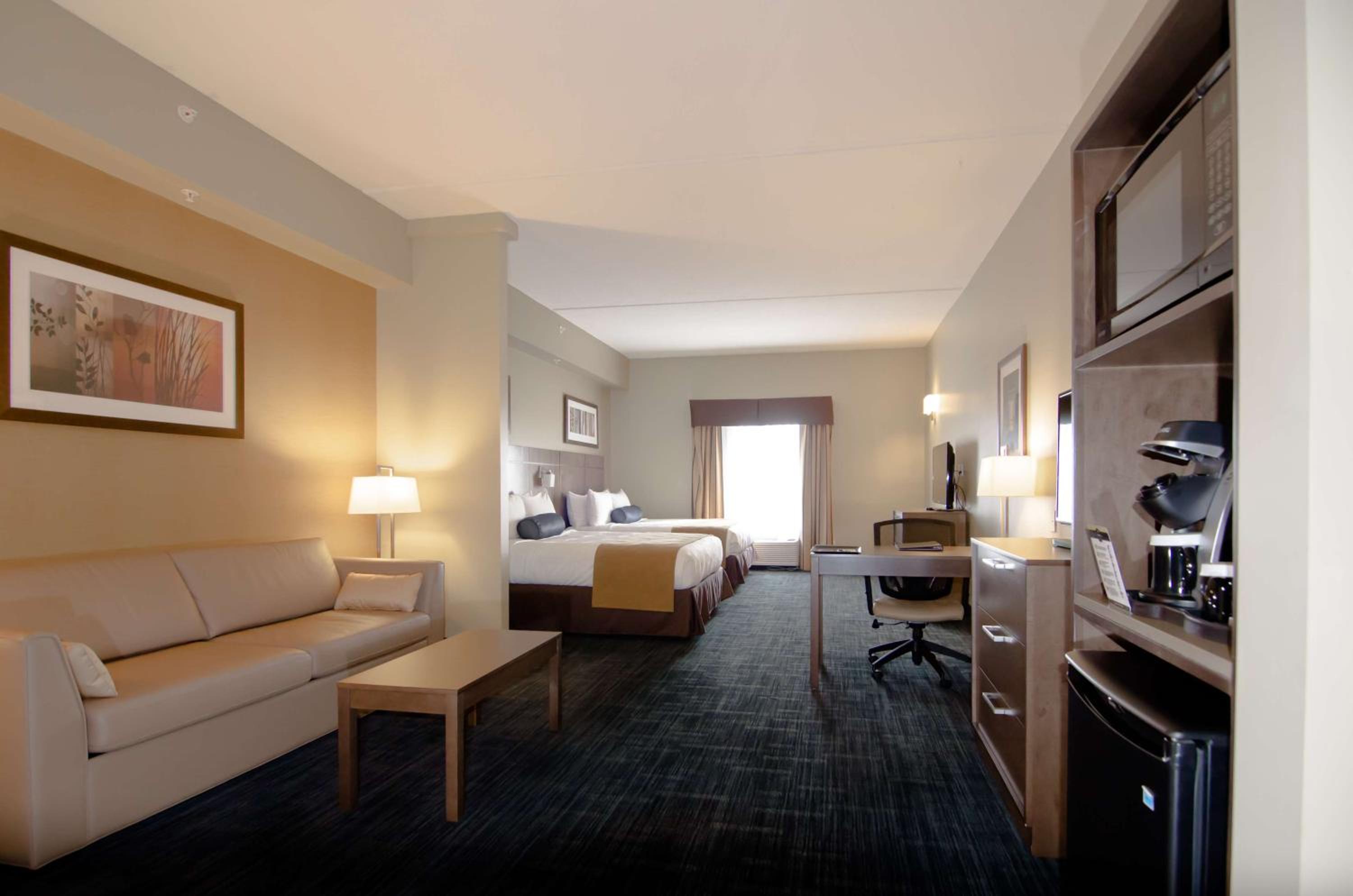 Queen Suite with Sofa Bed