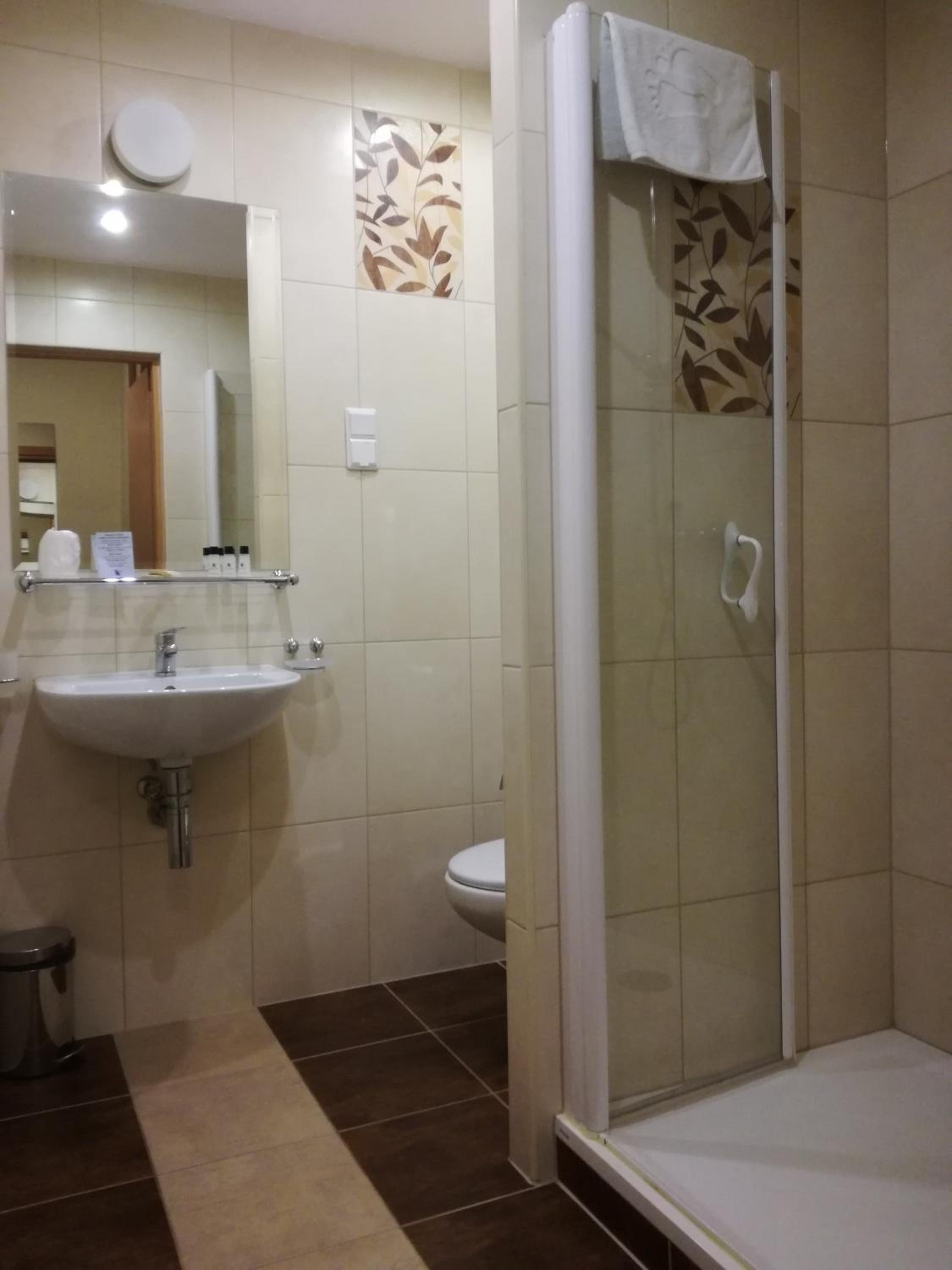 Double Room - Photo 4