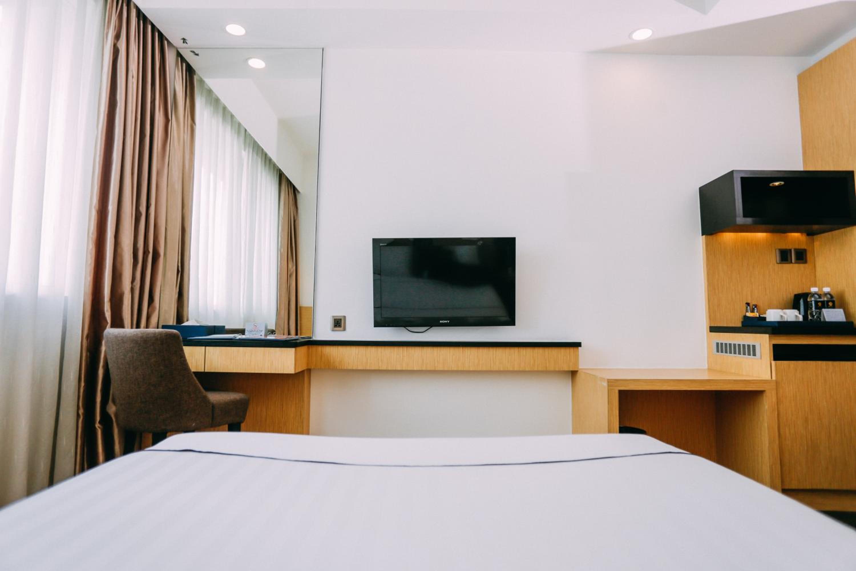 Deluxe Queen Room photo 3