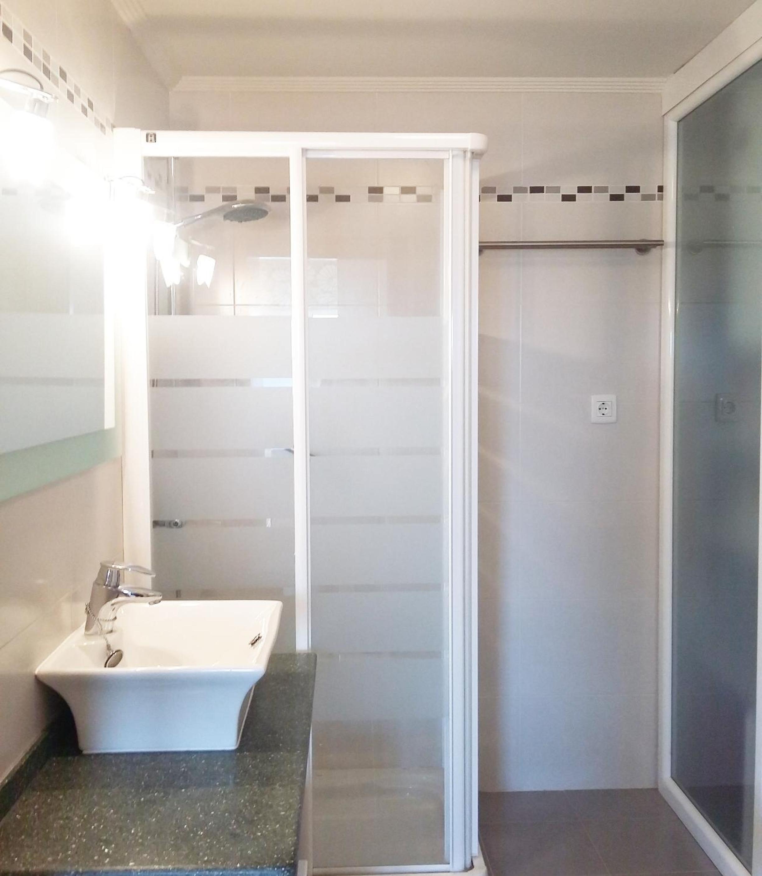 Apartment with Sea View - Photo 18