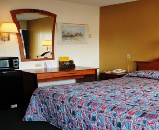 Queen Room - Photo 1
