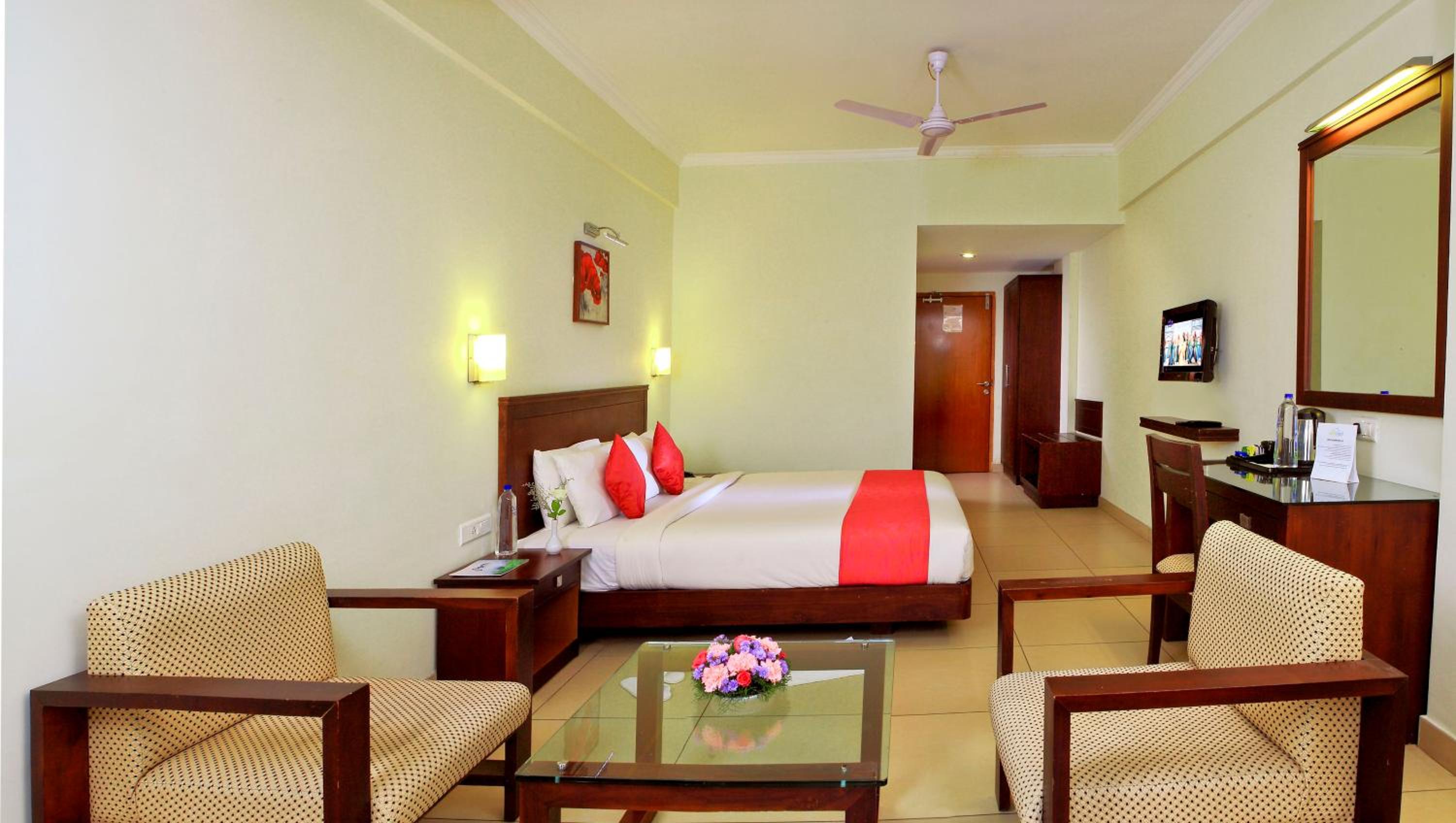 Deluxe Double Room or Twin Room with Cliff View