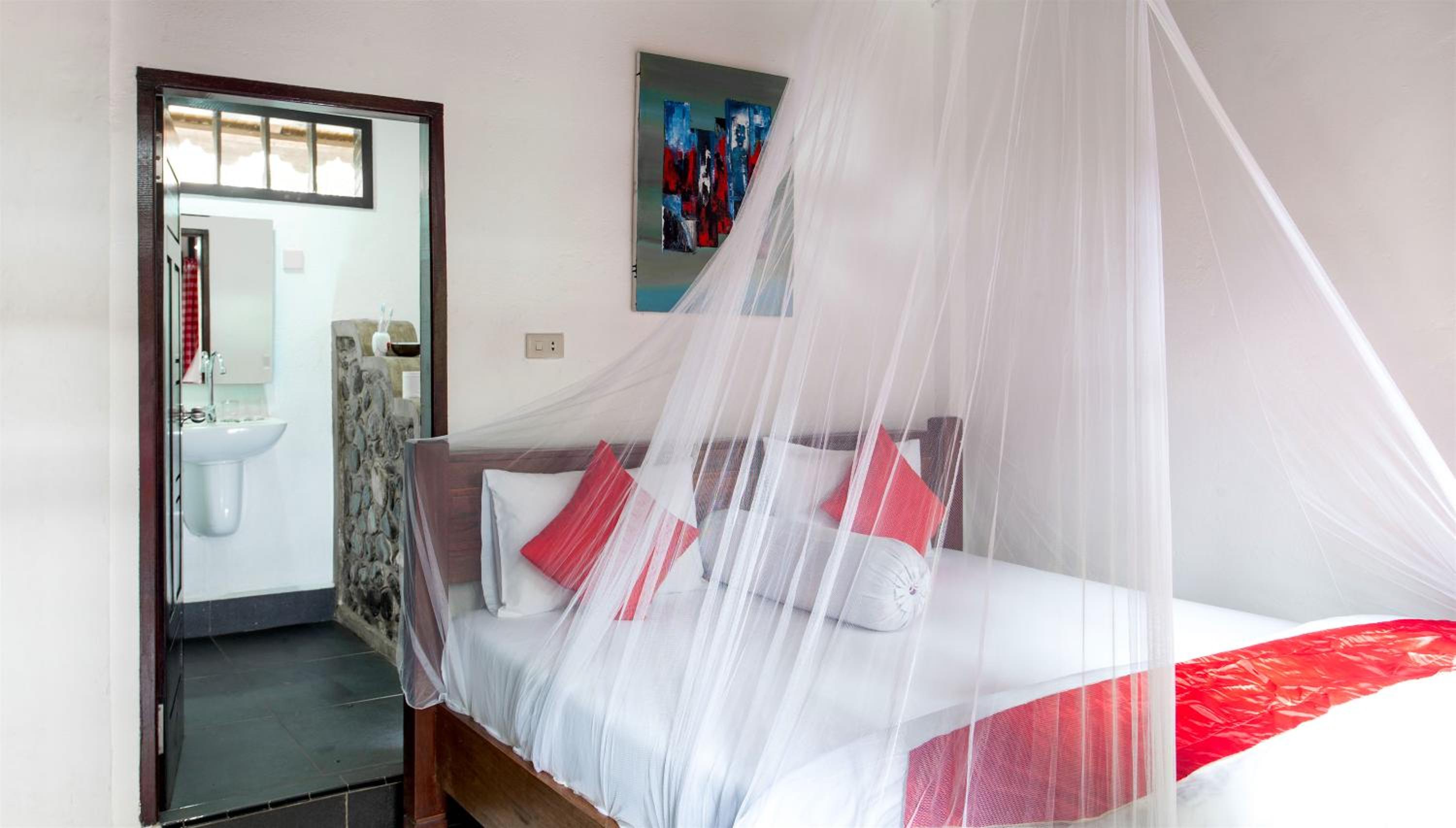 Small Double Room photo 1