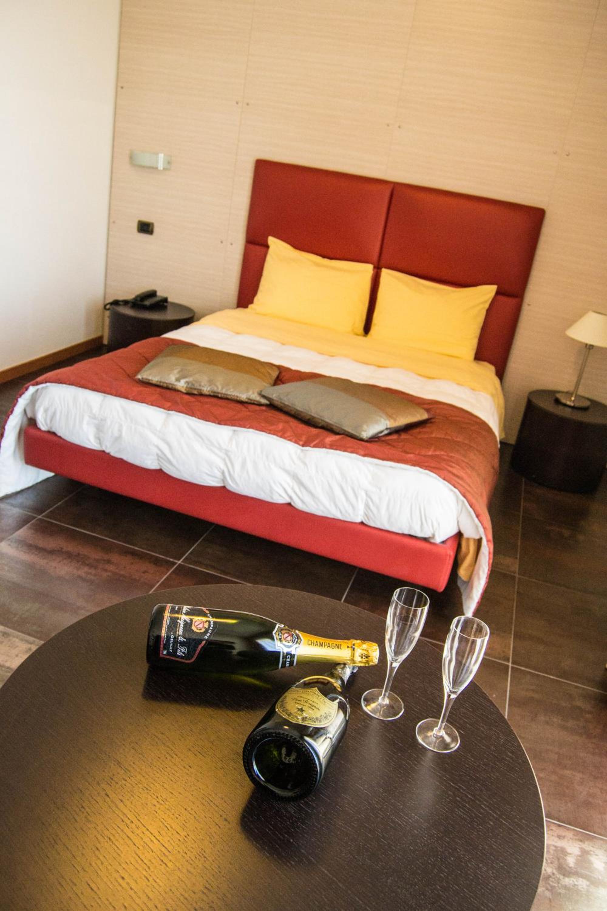 Deluxe Double Room with Bath photo 1