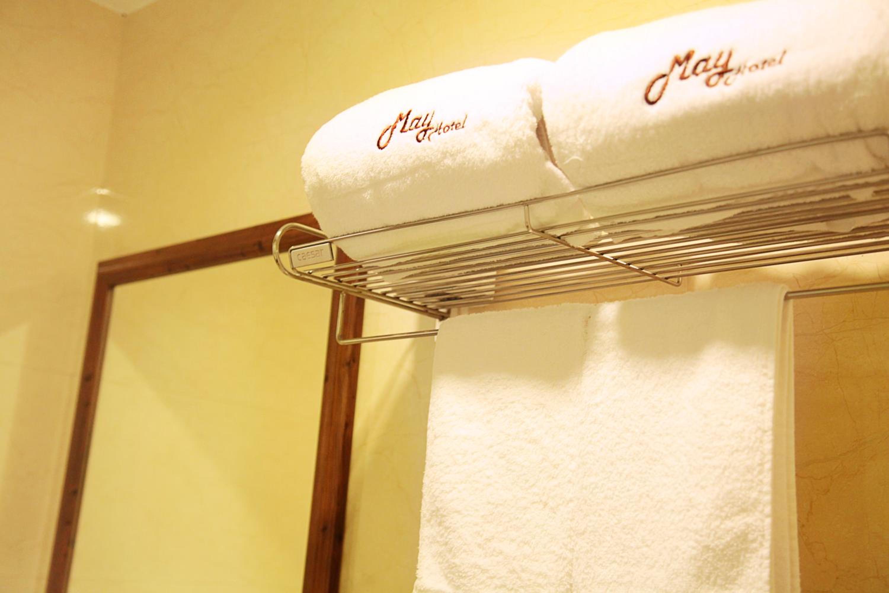 Standard Double Room - Photo 13