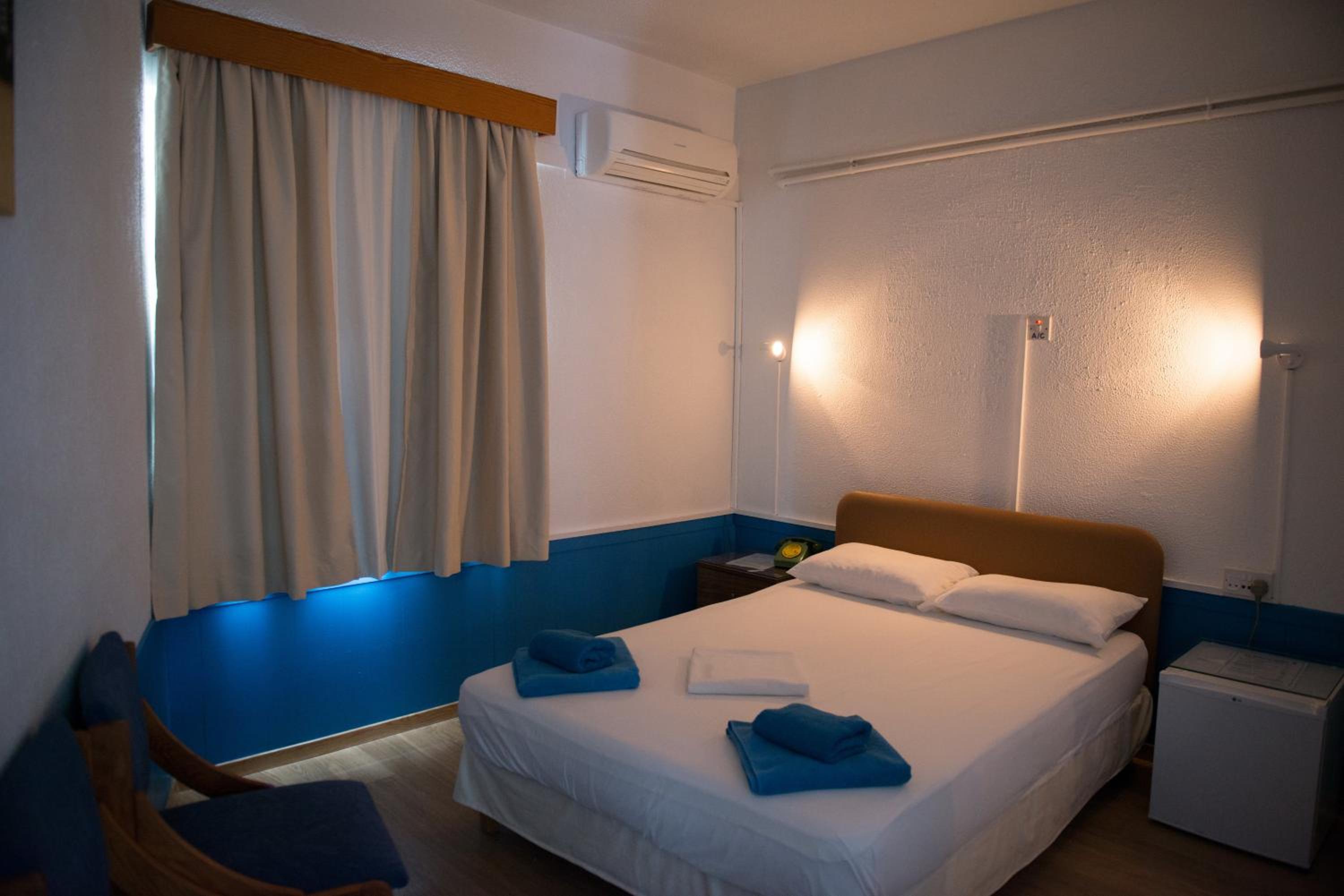 Double Room - Photo 2