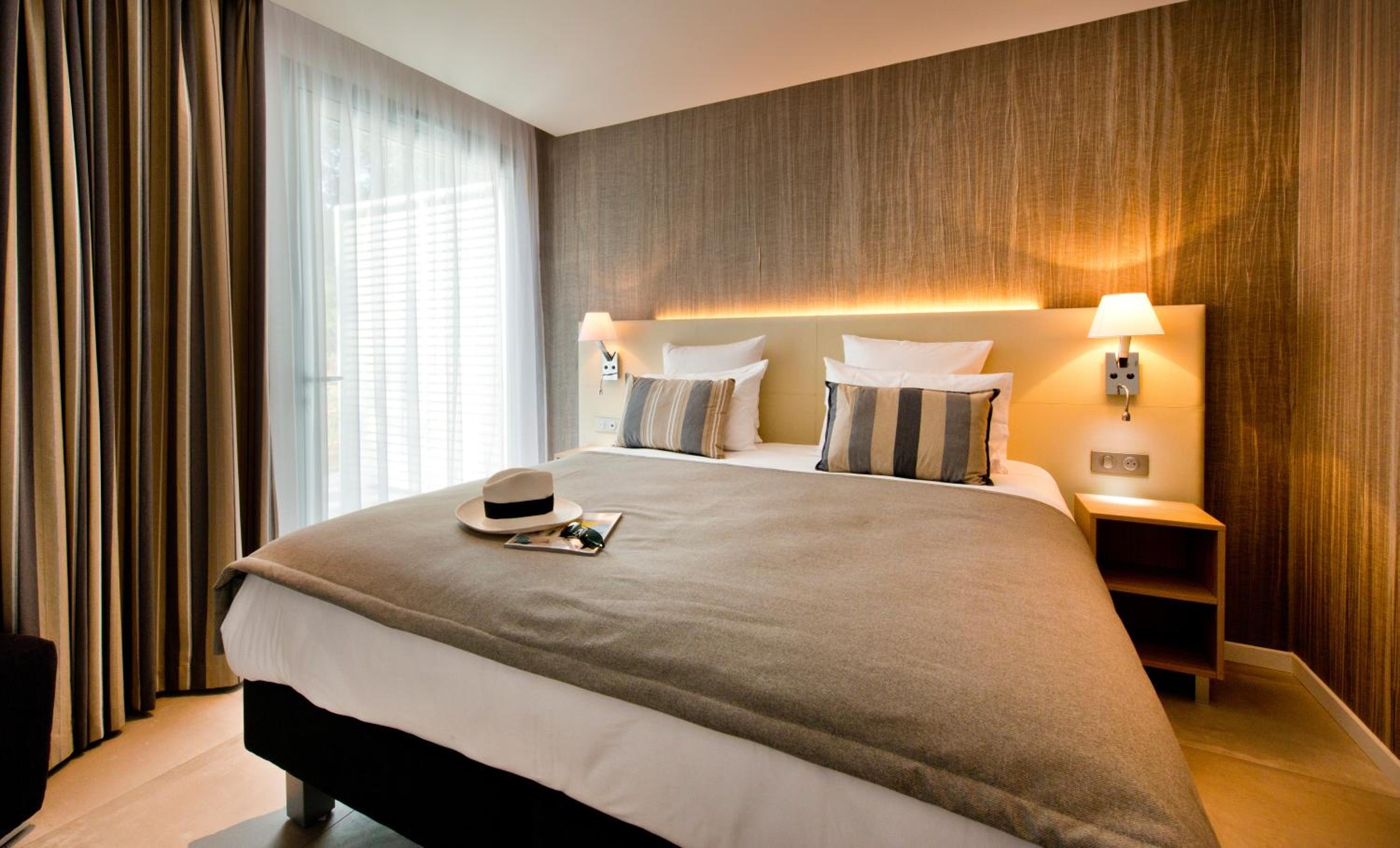 Junior Suite with King Bed and Terrace
