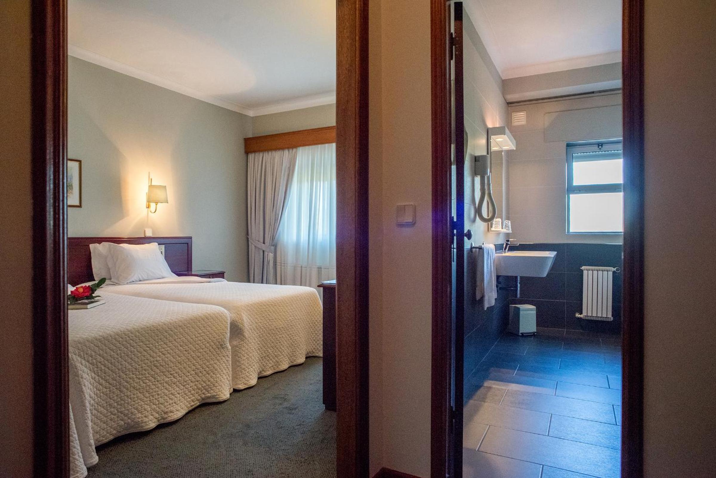 Double or Twin Room (1 Adult) photo 3
