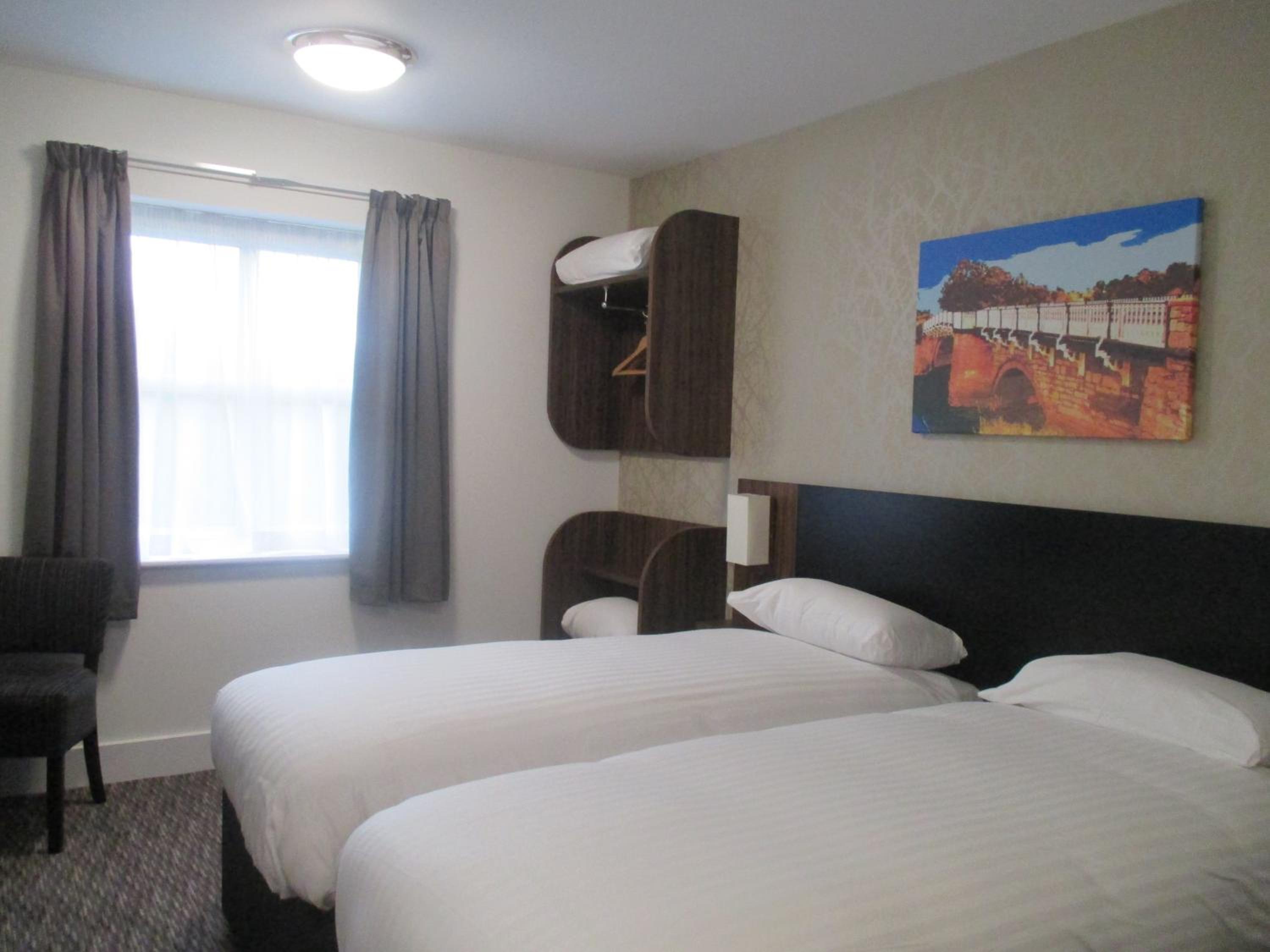 Standard Double or Twin Room - Photo 1