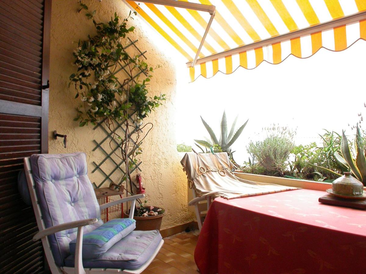 Apartment with Sea View photo 1