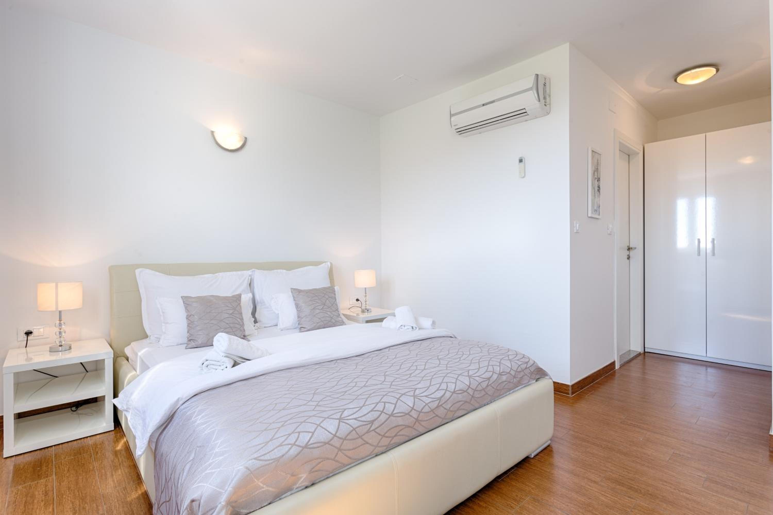 Double Room with Sea View photo 2