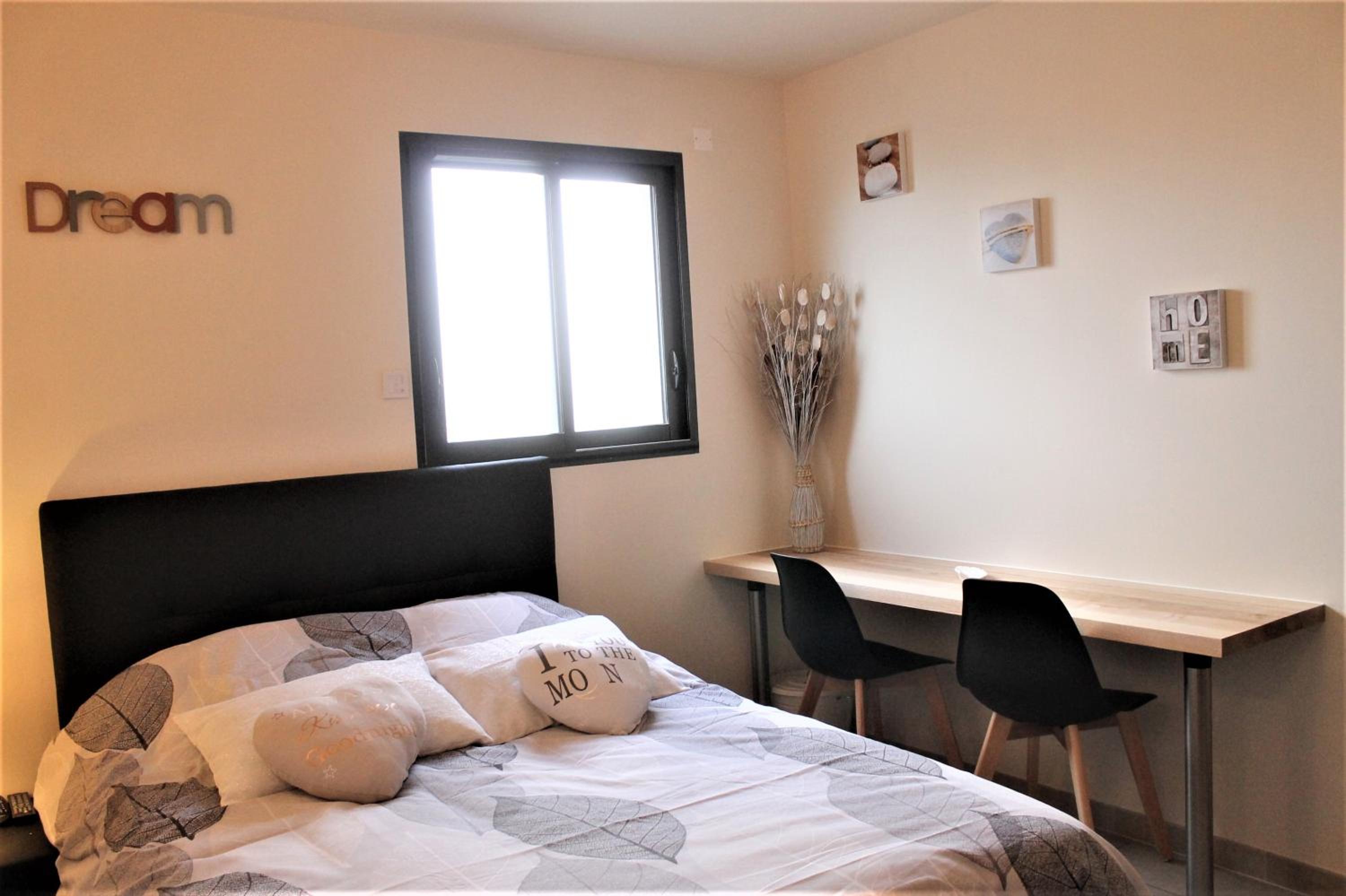Suite with Spa Access - Photo 1