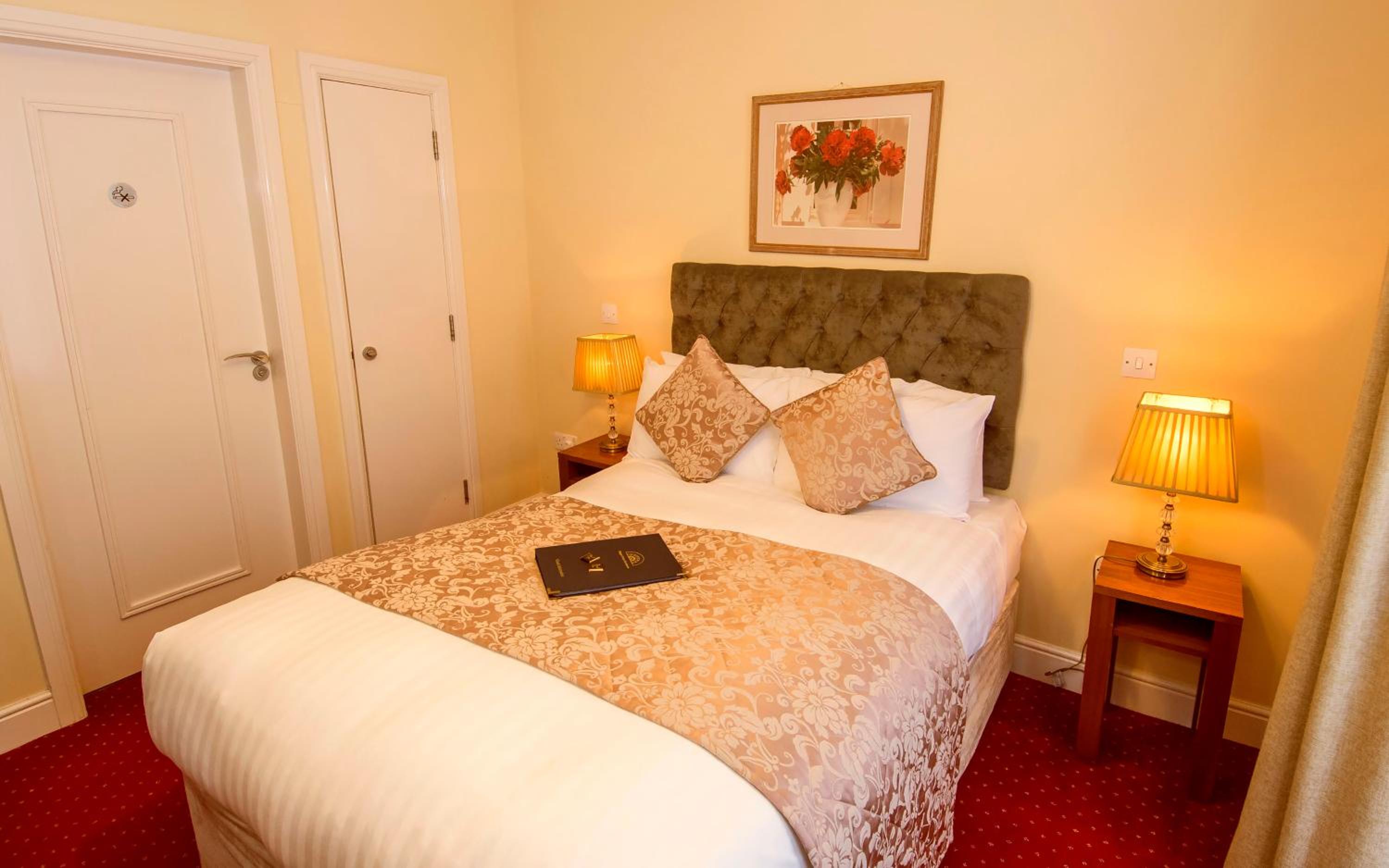 Single Room photo 1