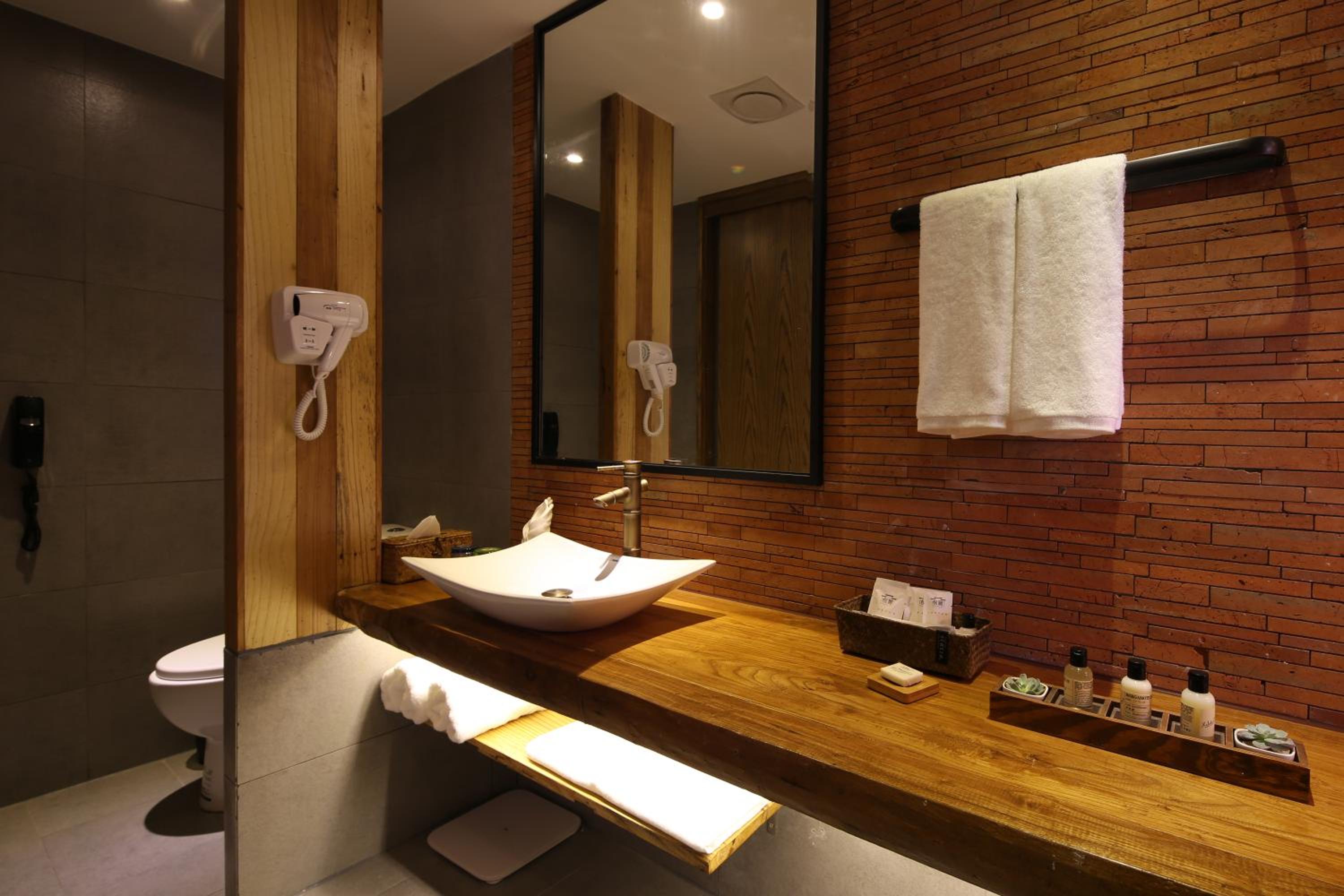 Twin Room With Garden View photo 3