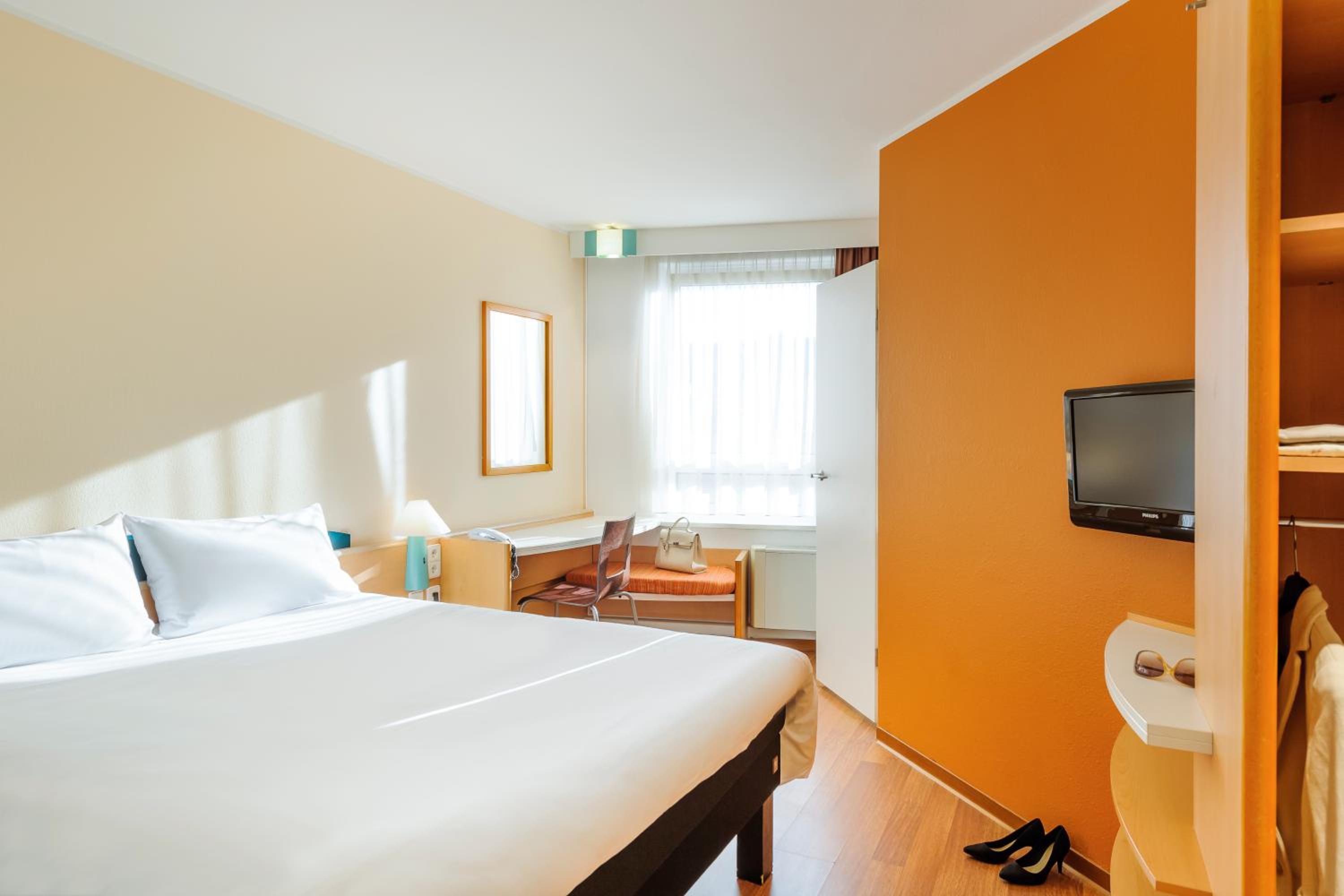Standard Double Room - Photo 4
