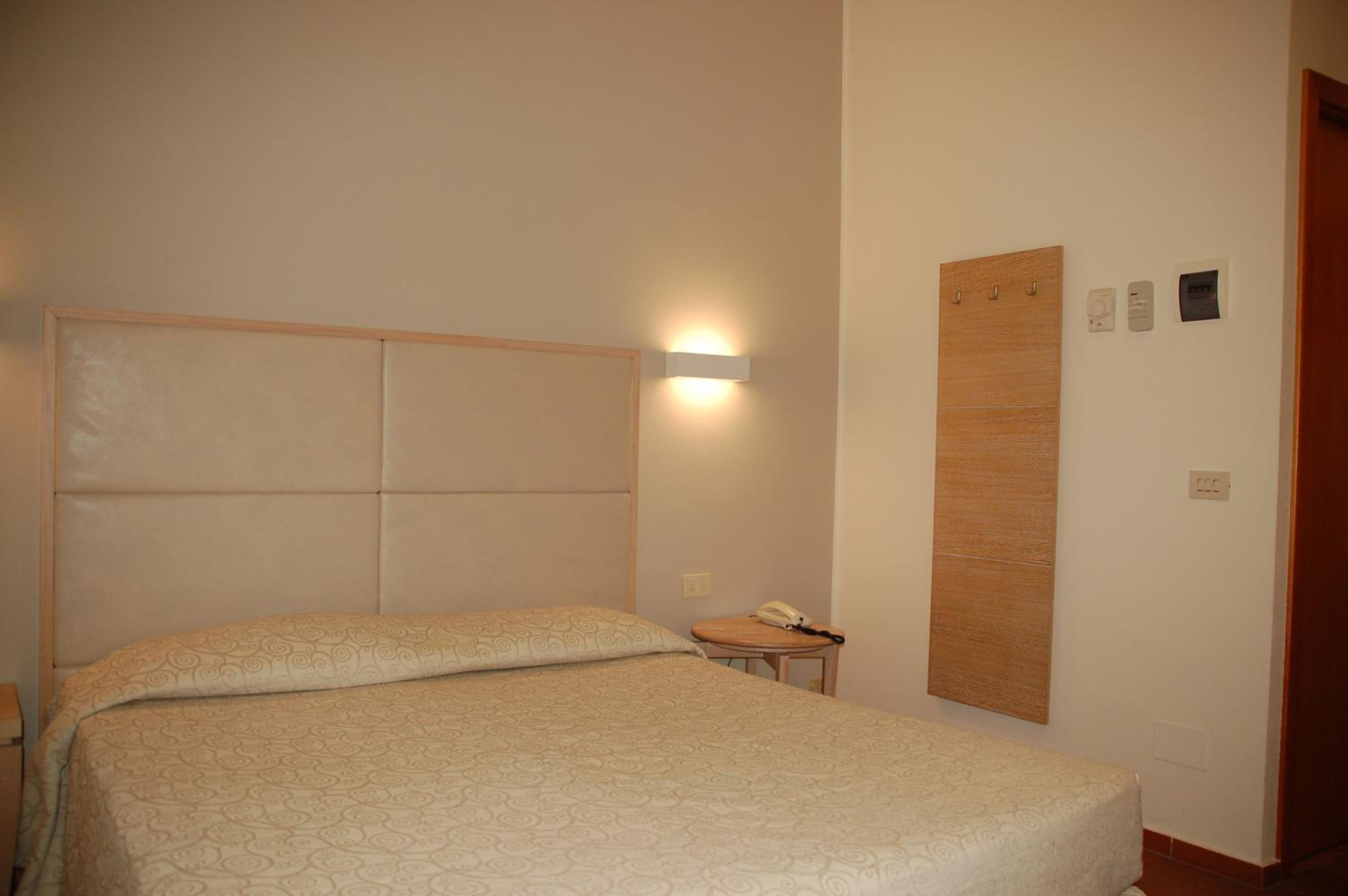 Standard Double Room with Terrace photo 2