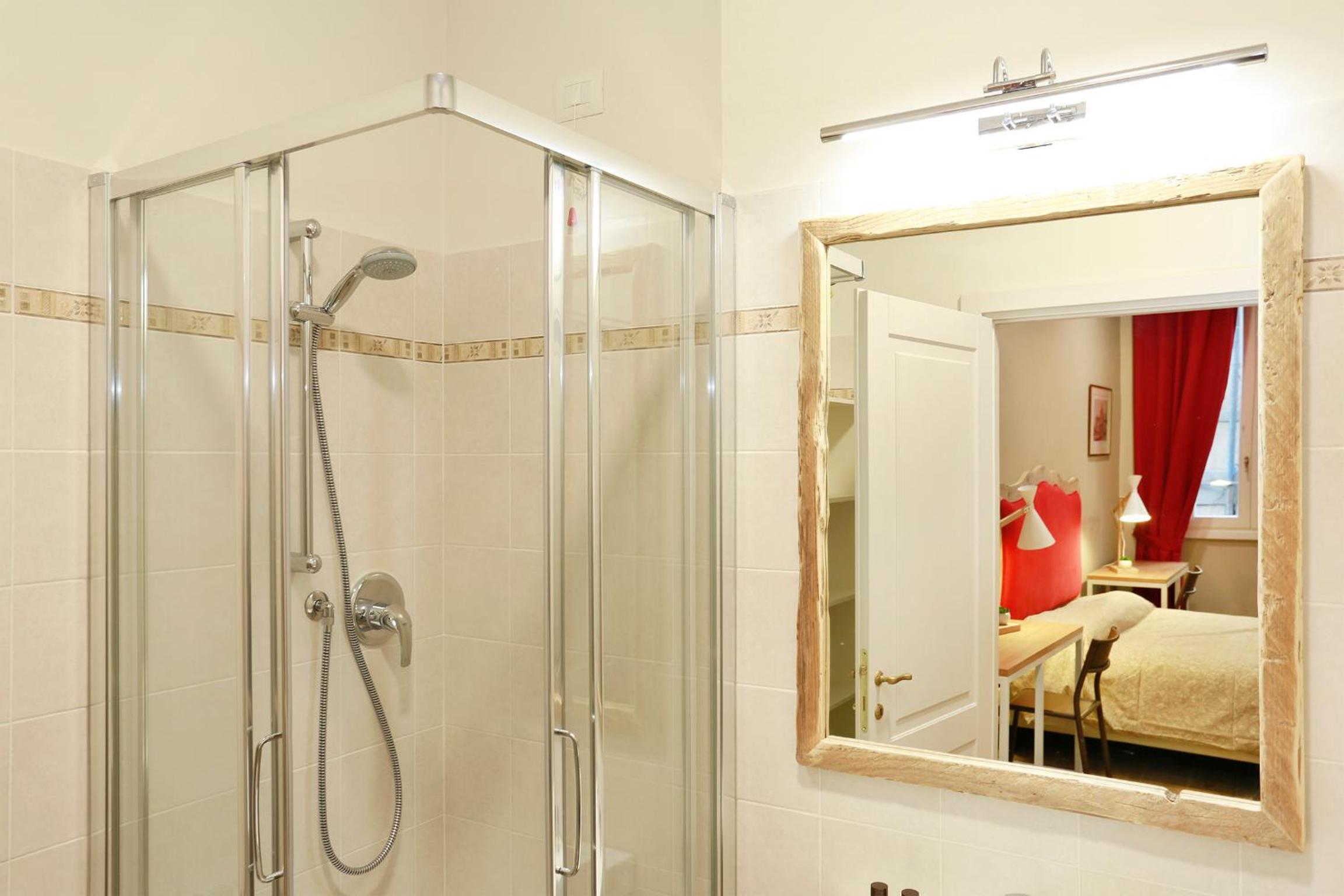 Triple Room with Private Bathroom photo 2