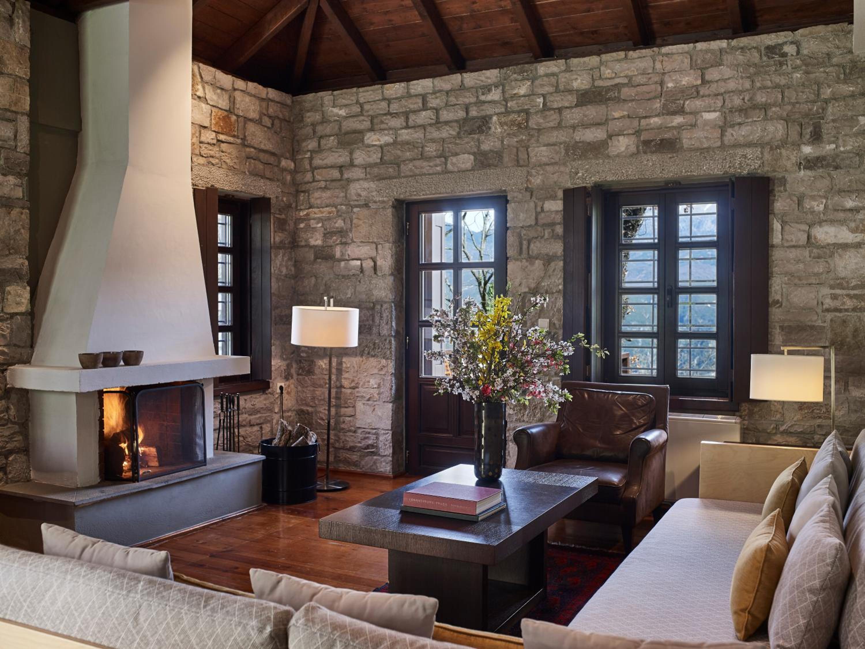 Executive Suite - Photo 4