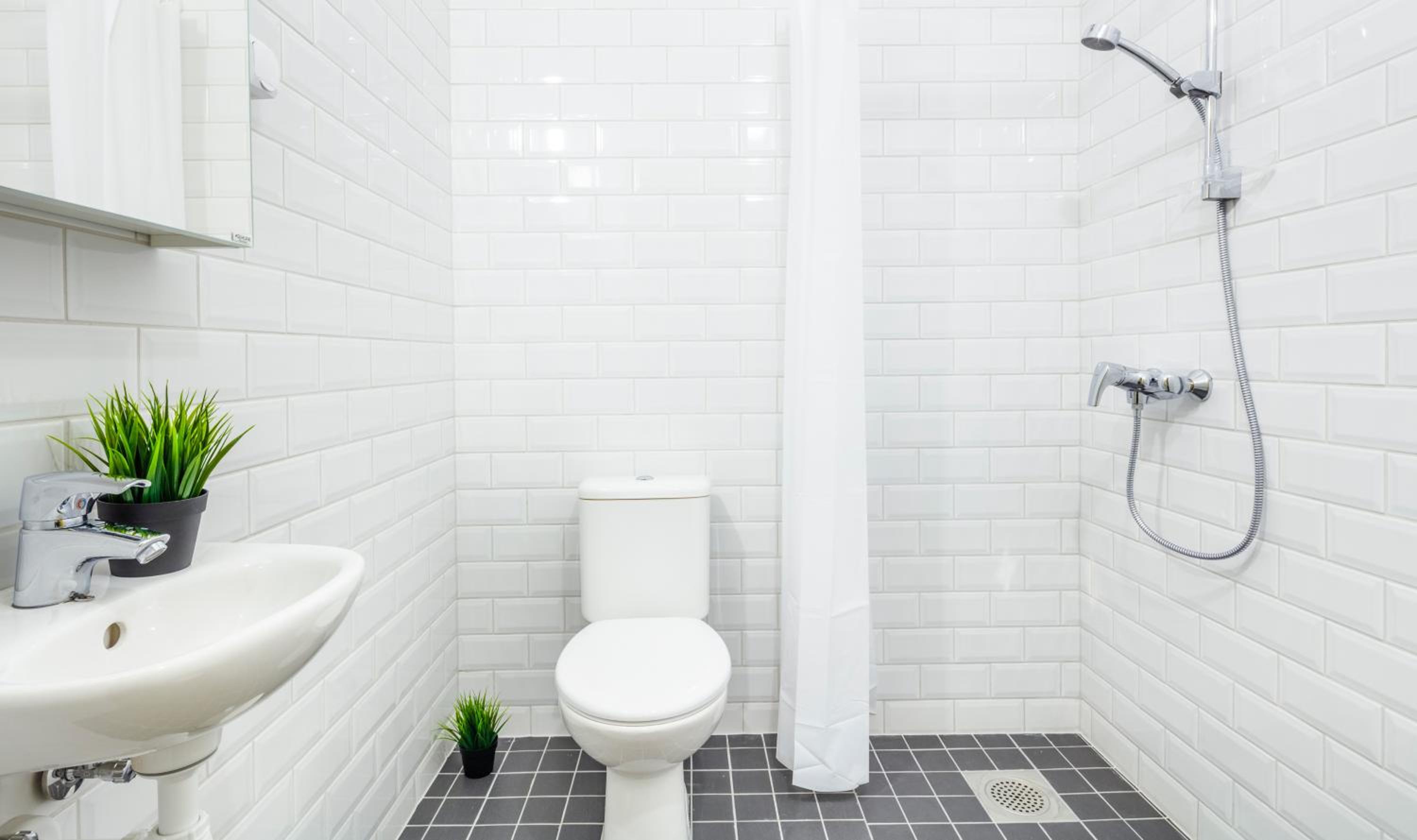Single Room with Shared Bathroom photo 3