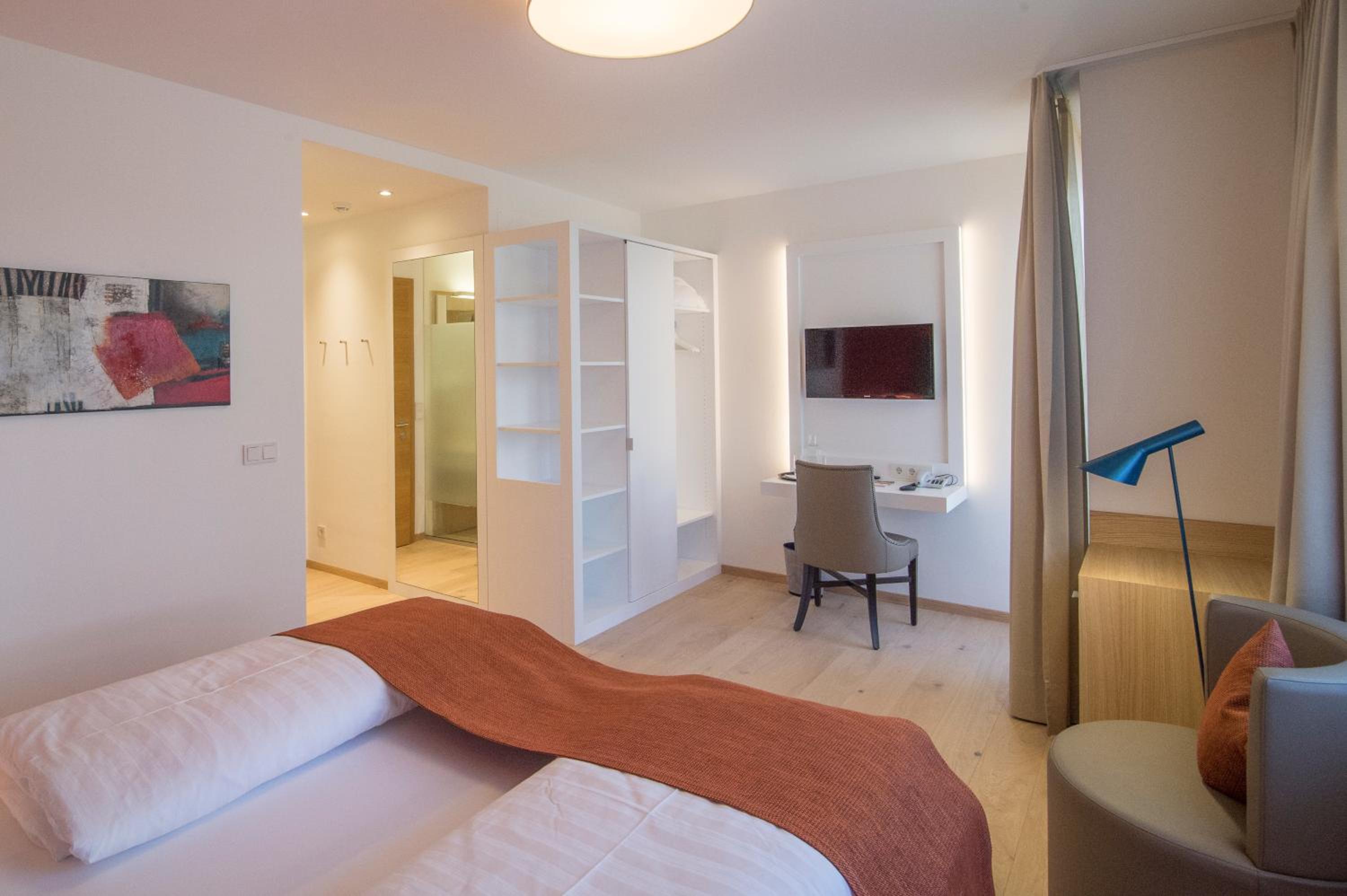 Double Room with Balcony - Photo 1