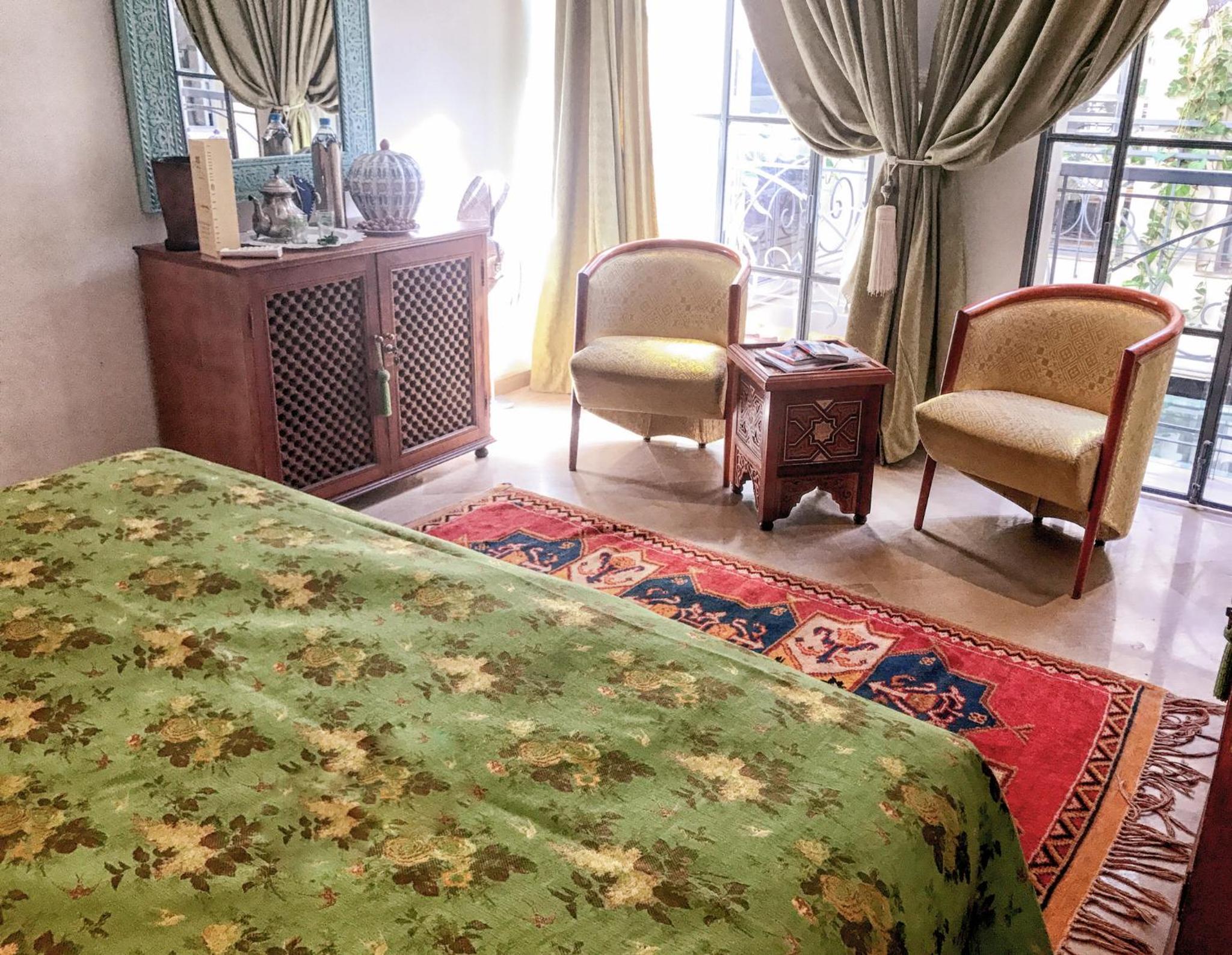 Deluxe Double Room - Photo 11