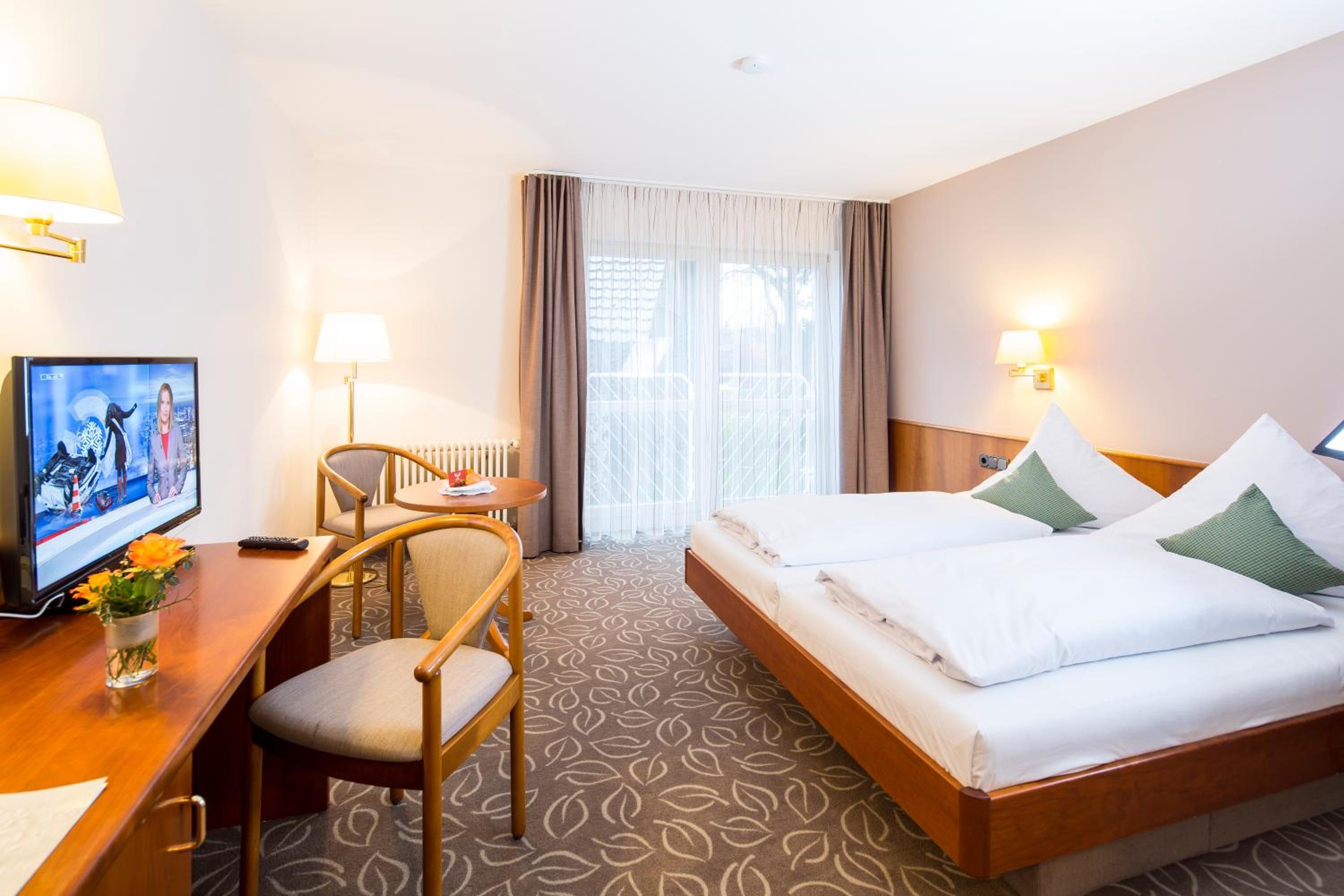 Standard Double Room - Photo 1