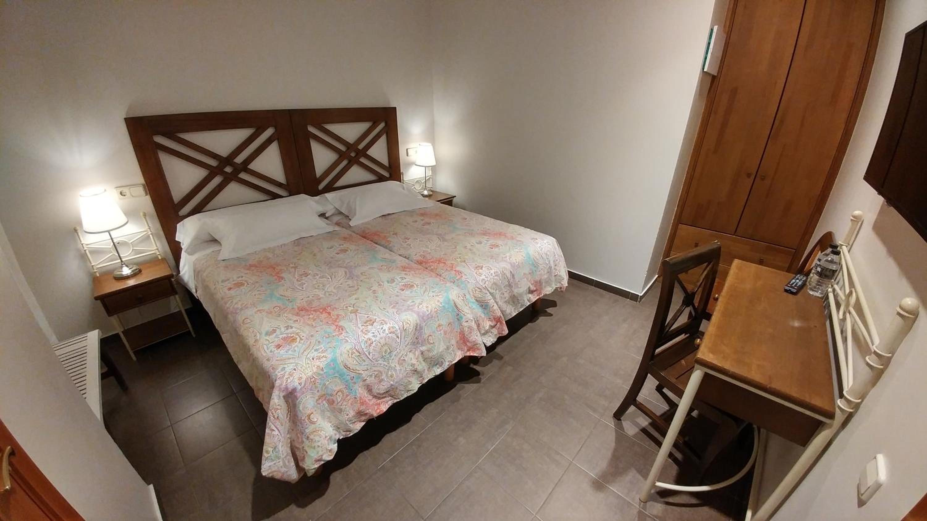 Twin Room (interior) photo 2