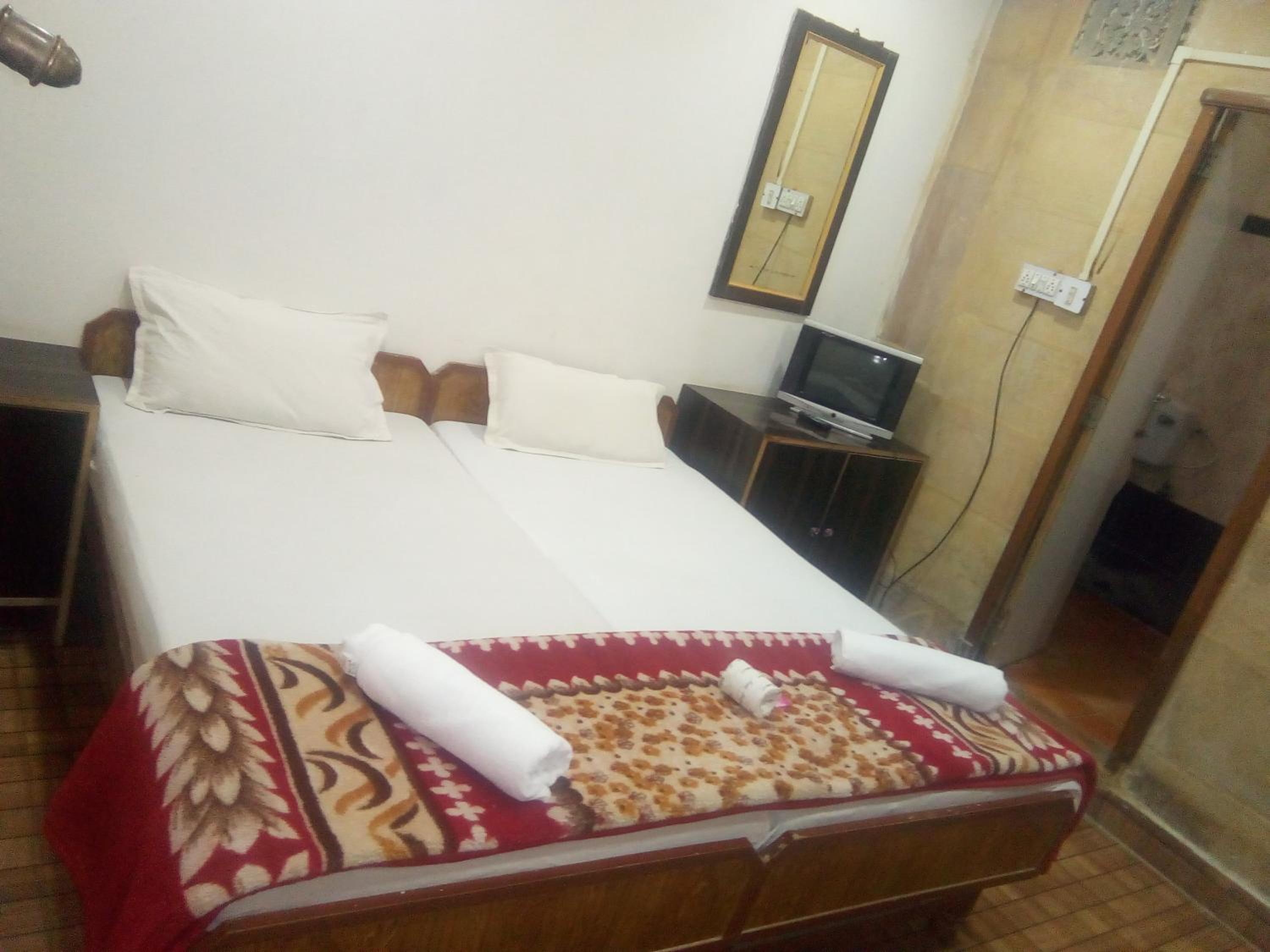 Standard Double Room photo 3