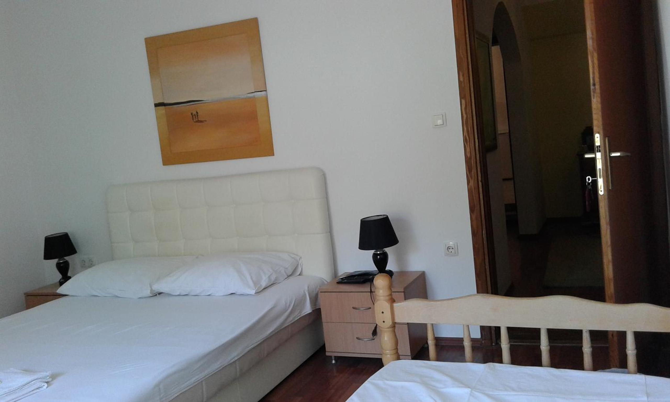 Triple Room with Shared Bathroom photo 3