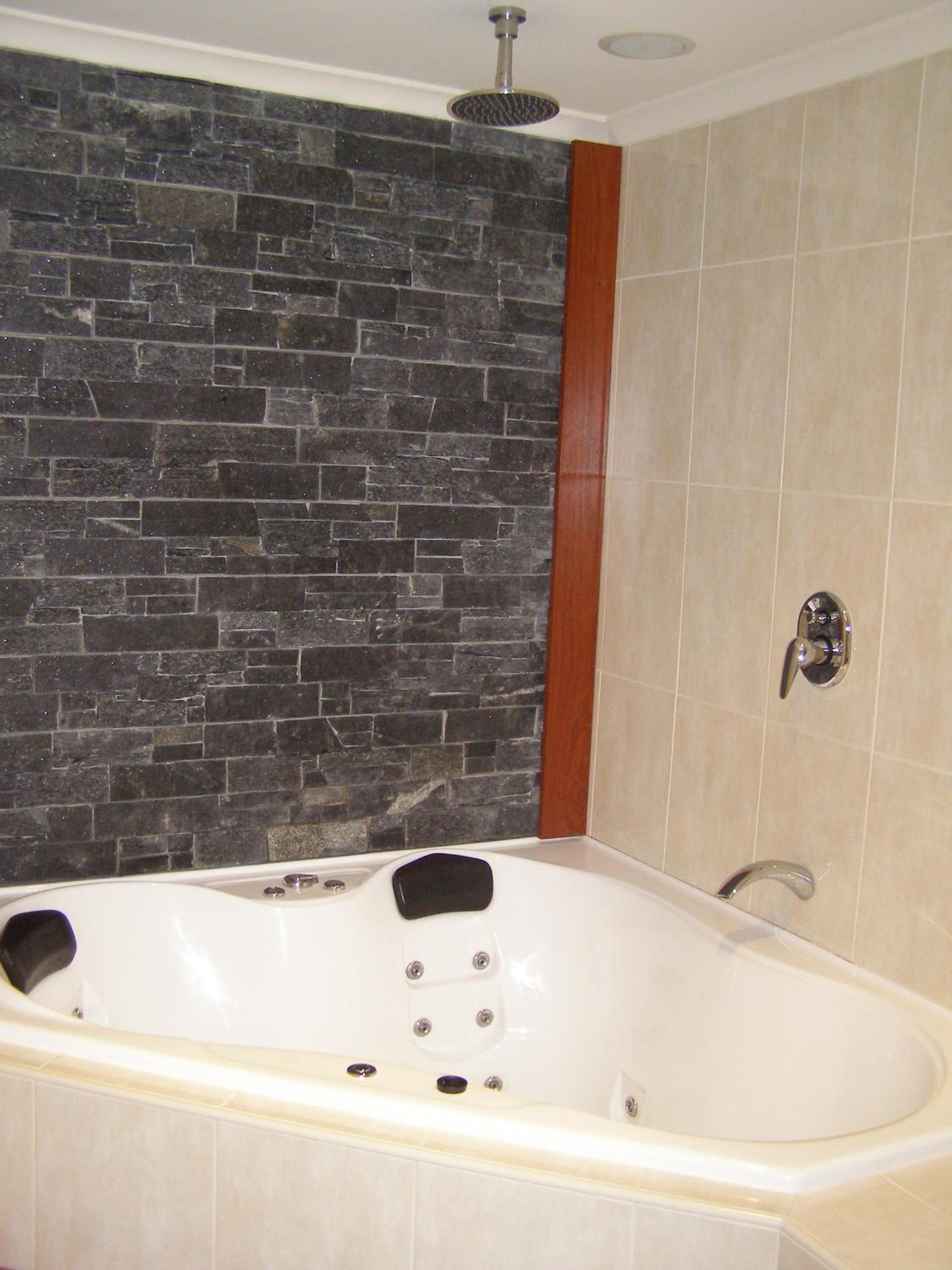 Deluxe Double Room With Spa Bath  photo 3