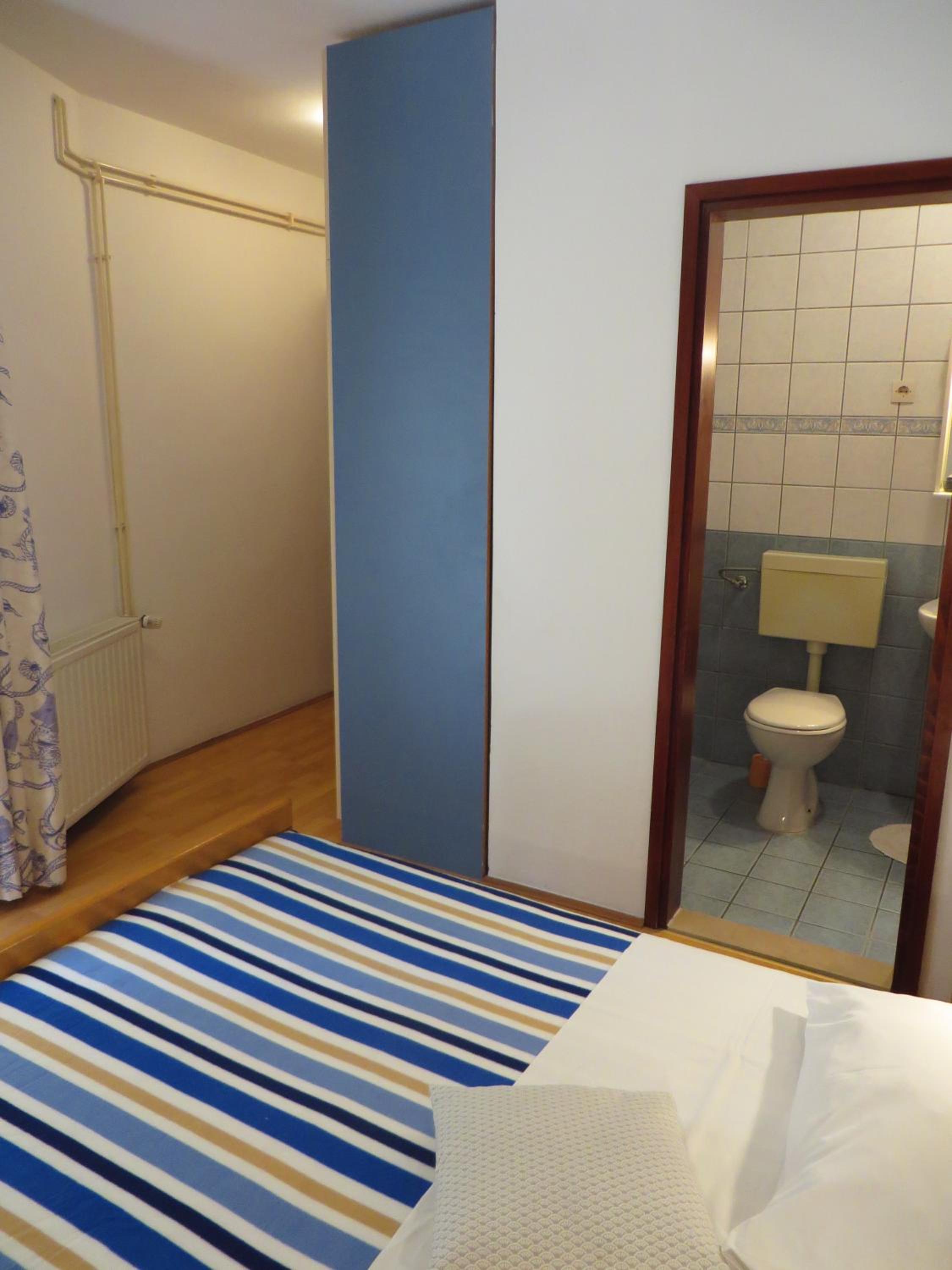 Studio Apartment photo 3