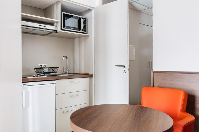 Studio with Terrace with kitchen option - Photo 1