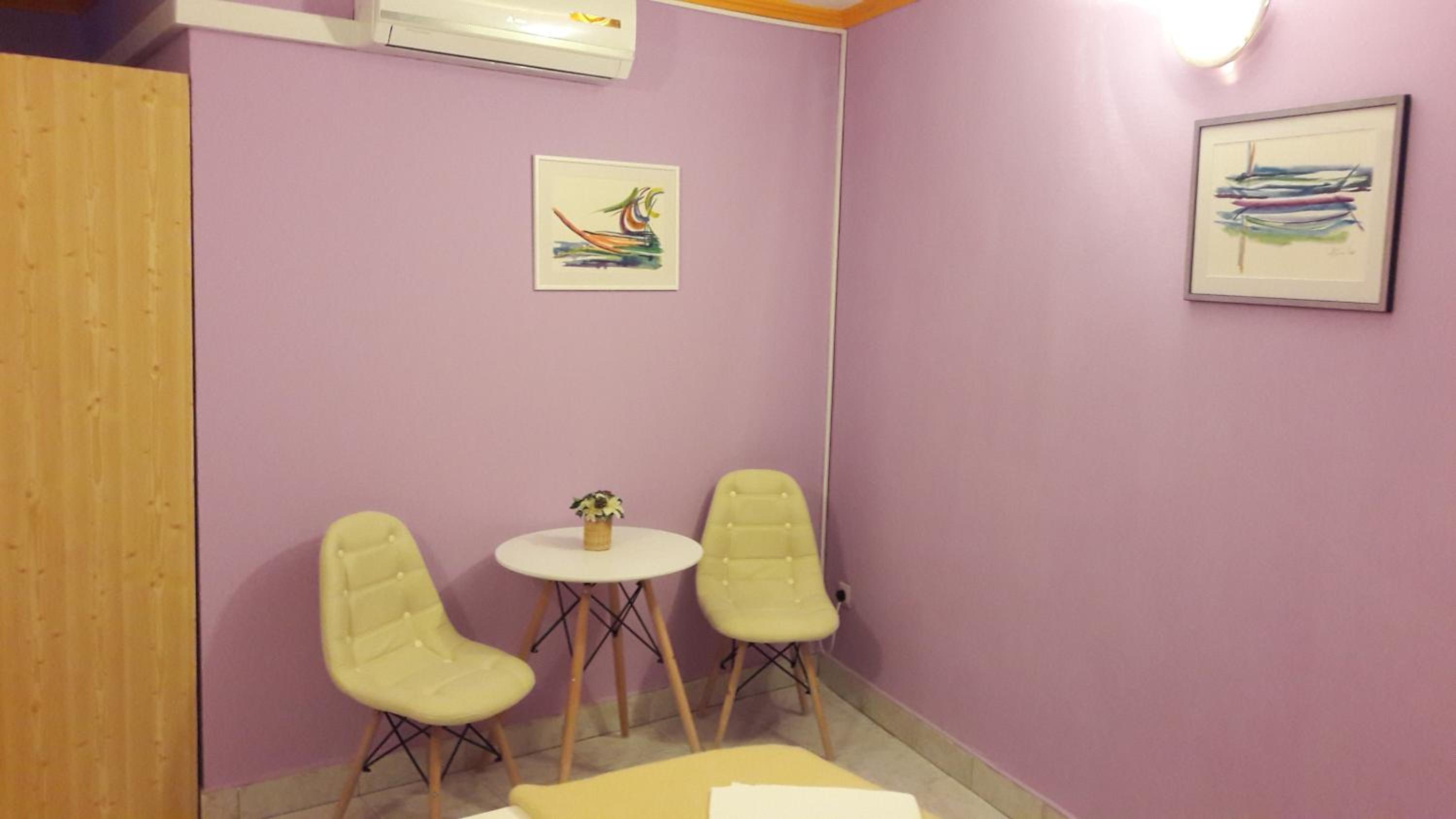 Double Room - Photo 18