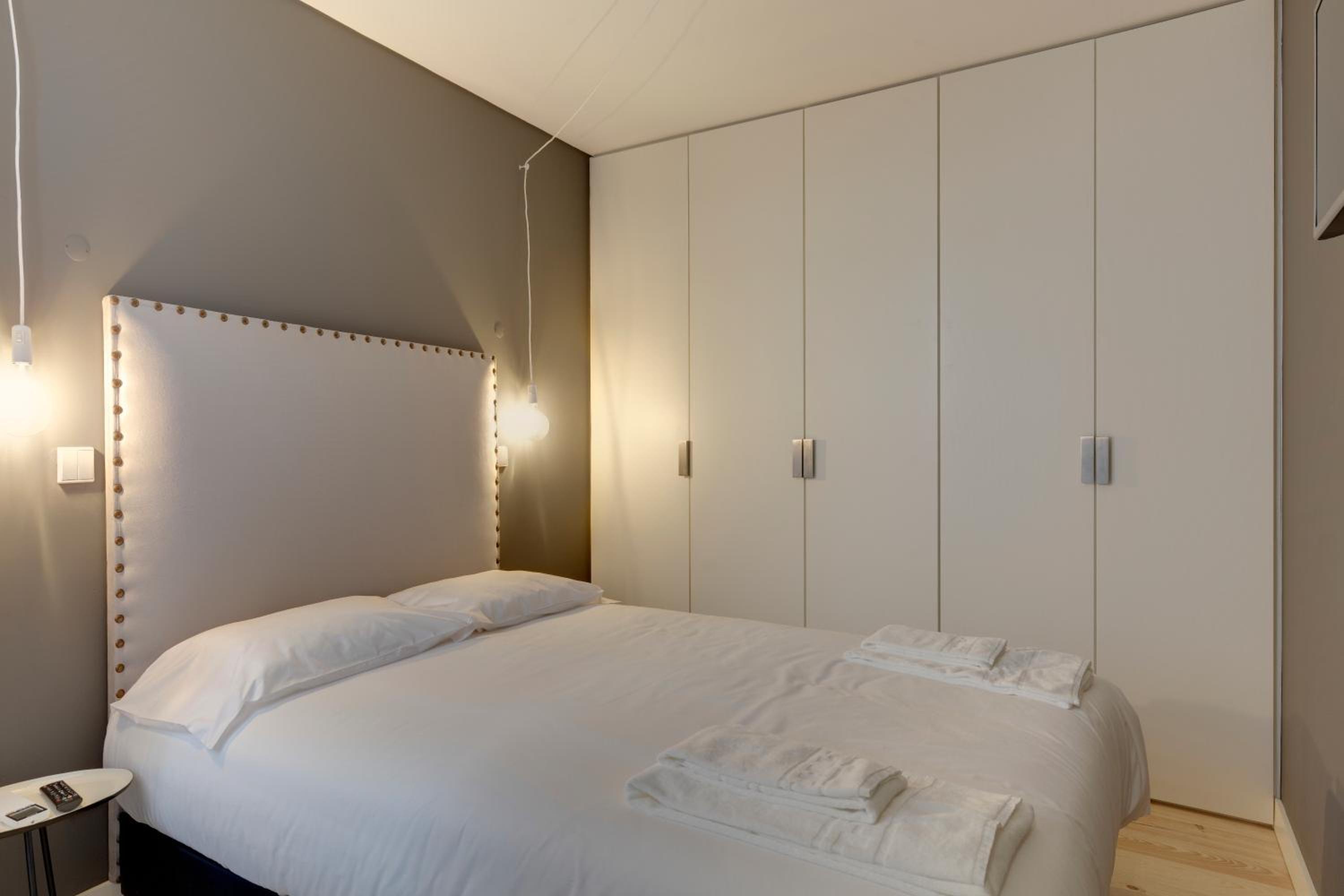 Two-Bedroom Apartment with Terrace photo 2