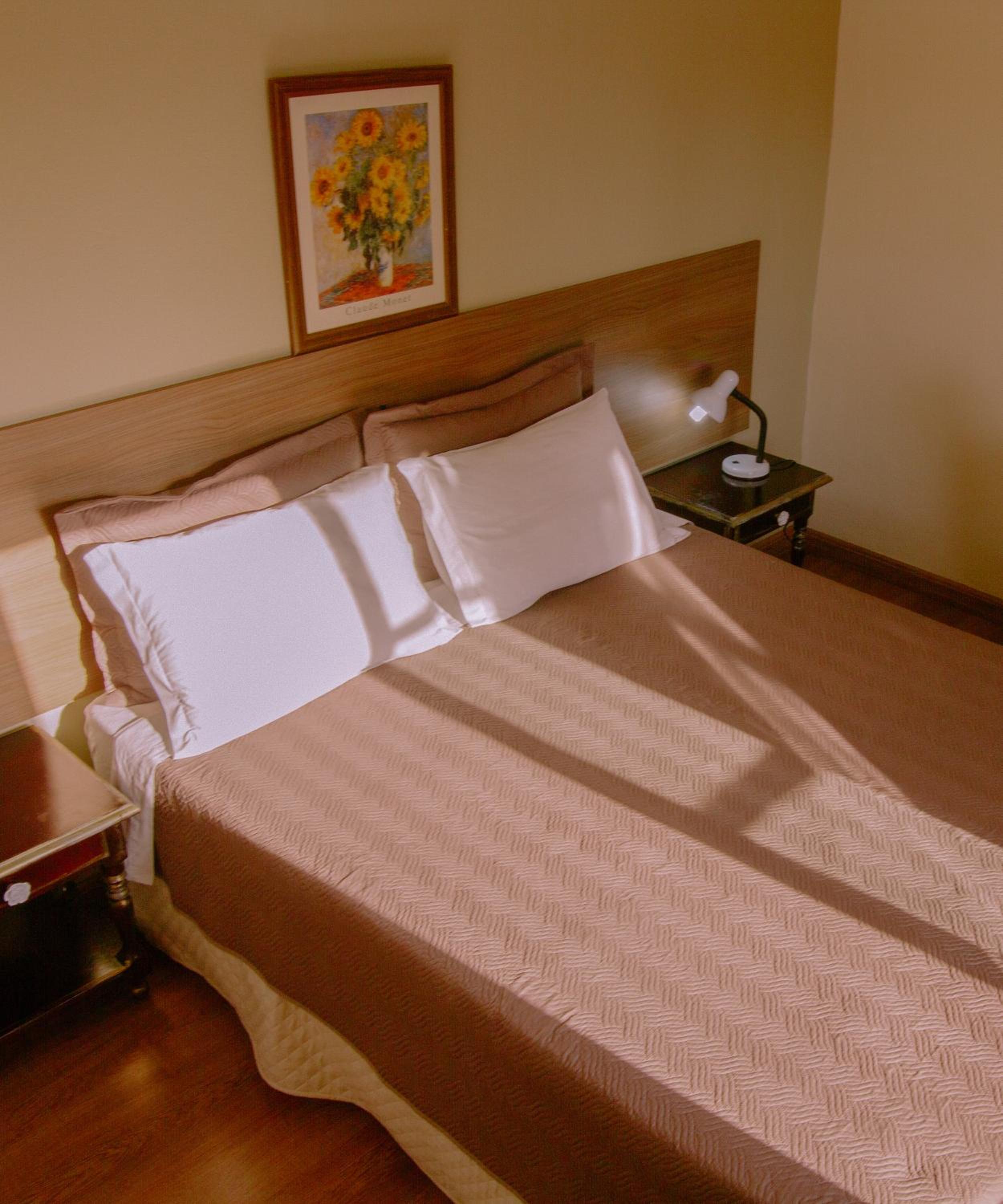 Double or Twin Room photo 3