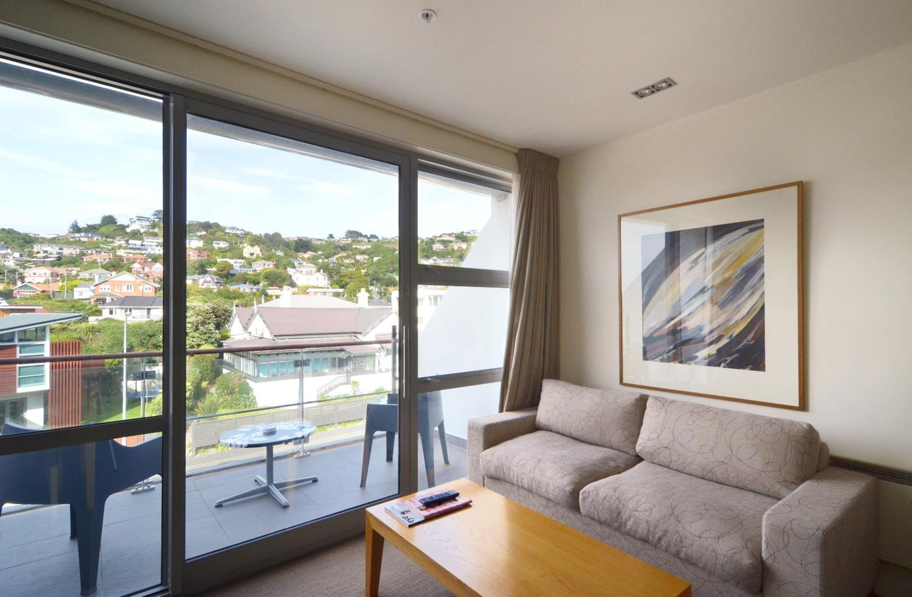 Executive Room - Photo 3