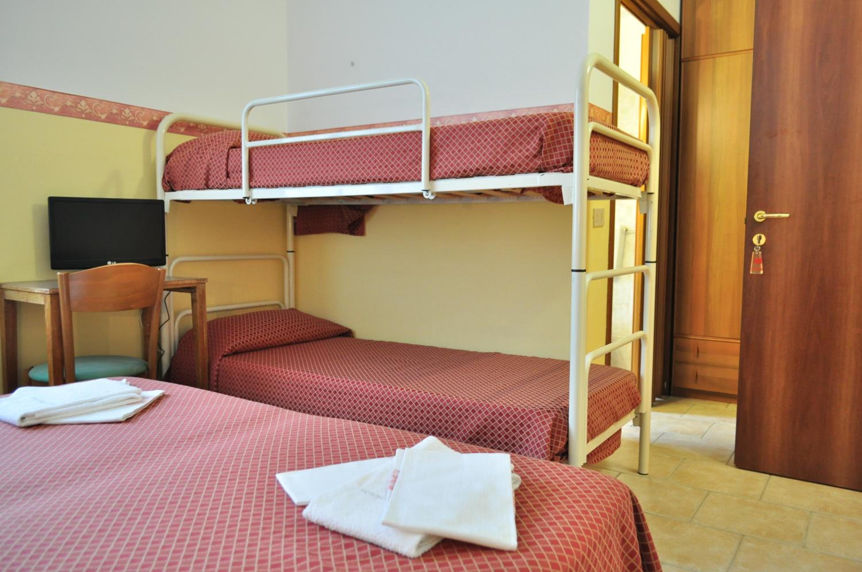 Triple Room With Private Bathroom