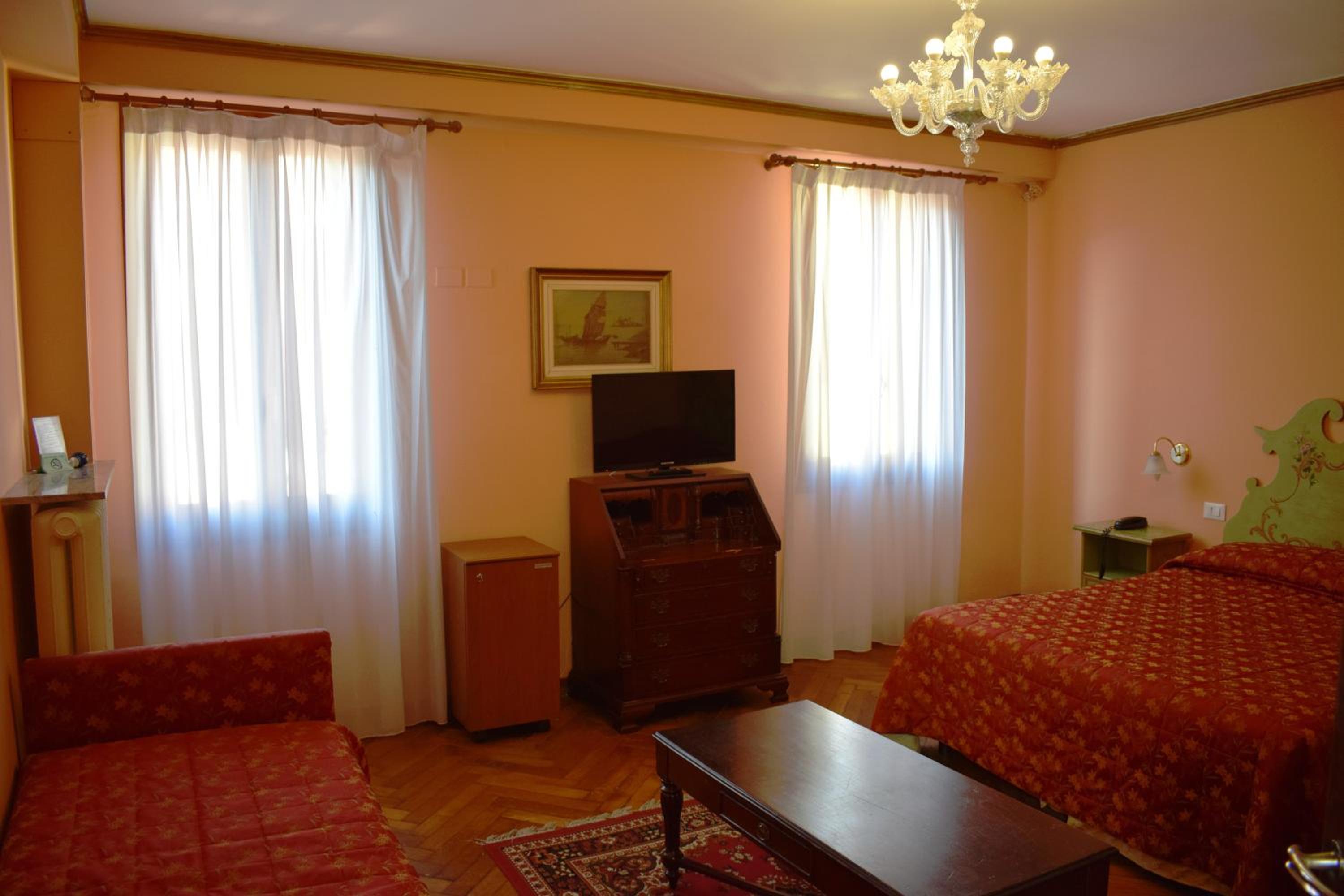 Quadruple Room photo 2