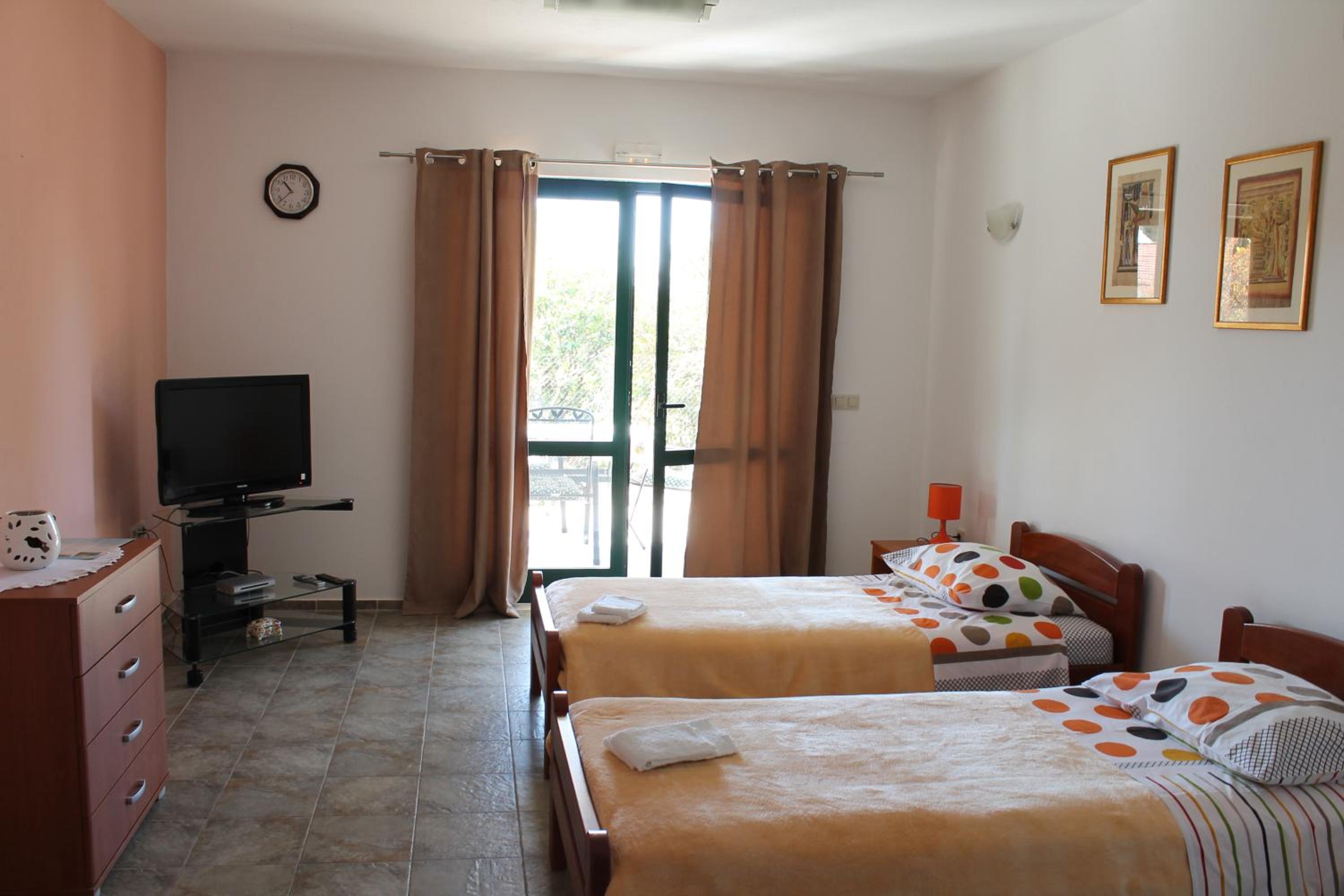 Apartment - Ground Floor photo 3