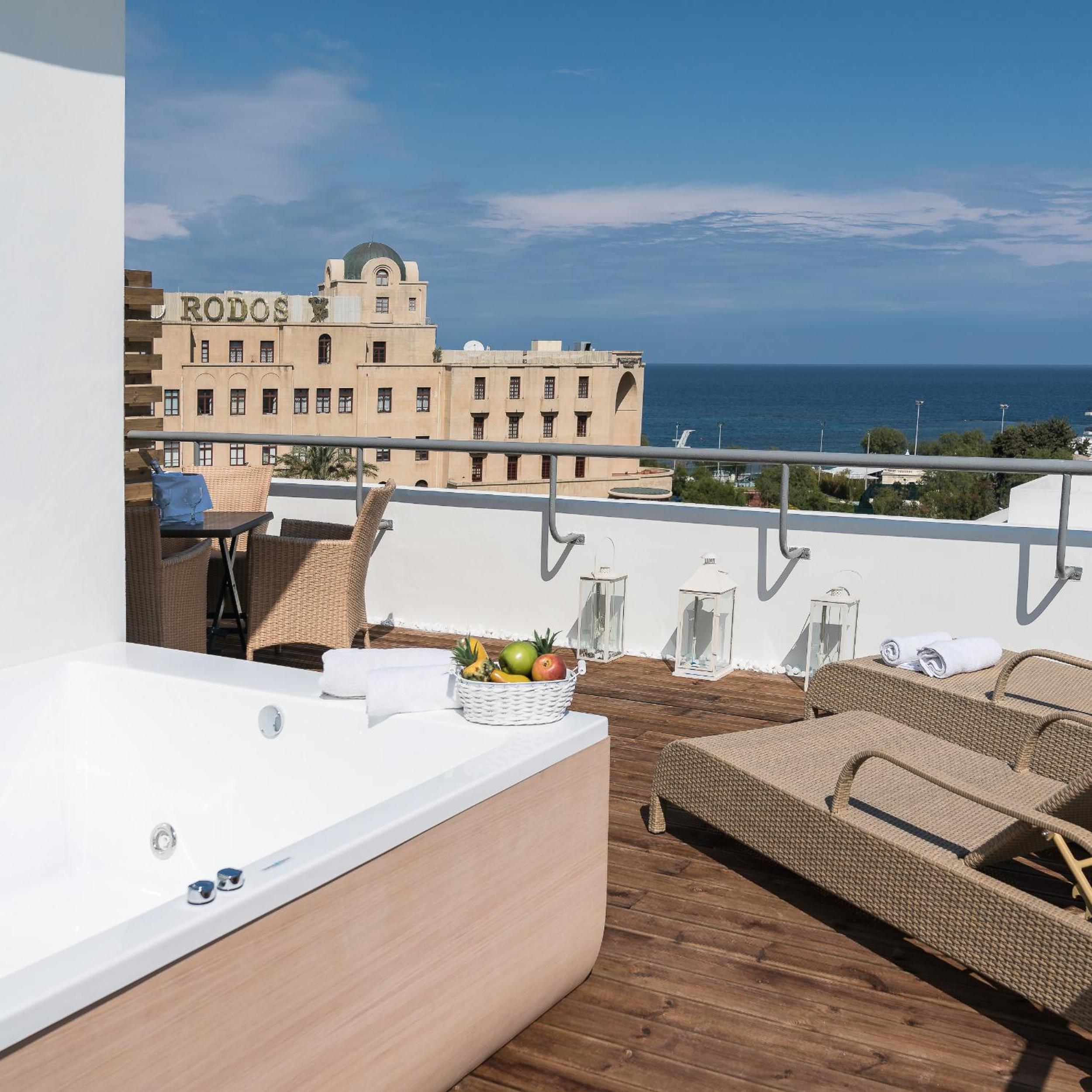 Superior Room with Openair Jacuzzi (or Whirlpool/ Hot Tub) photo 1