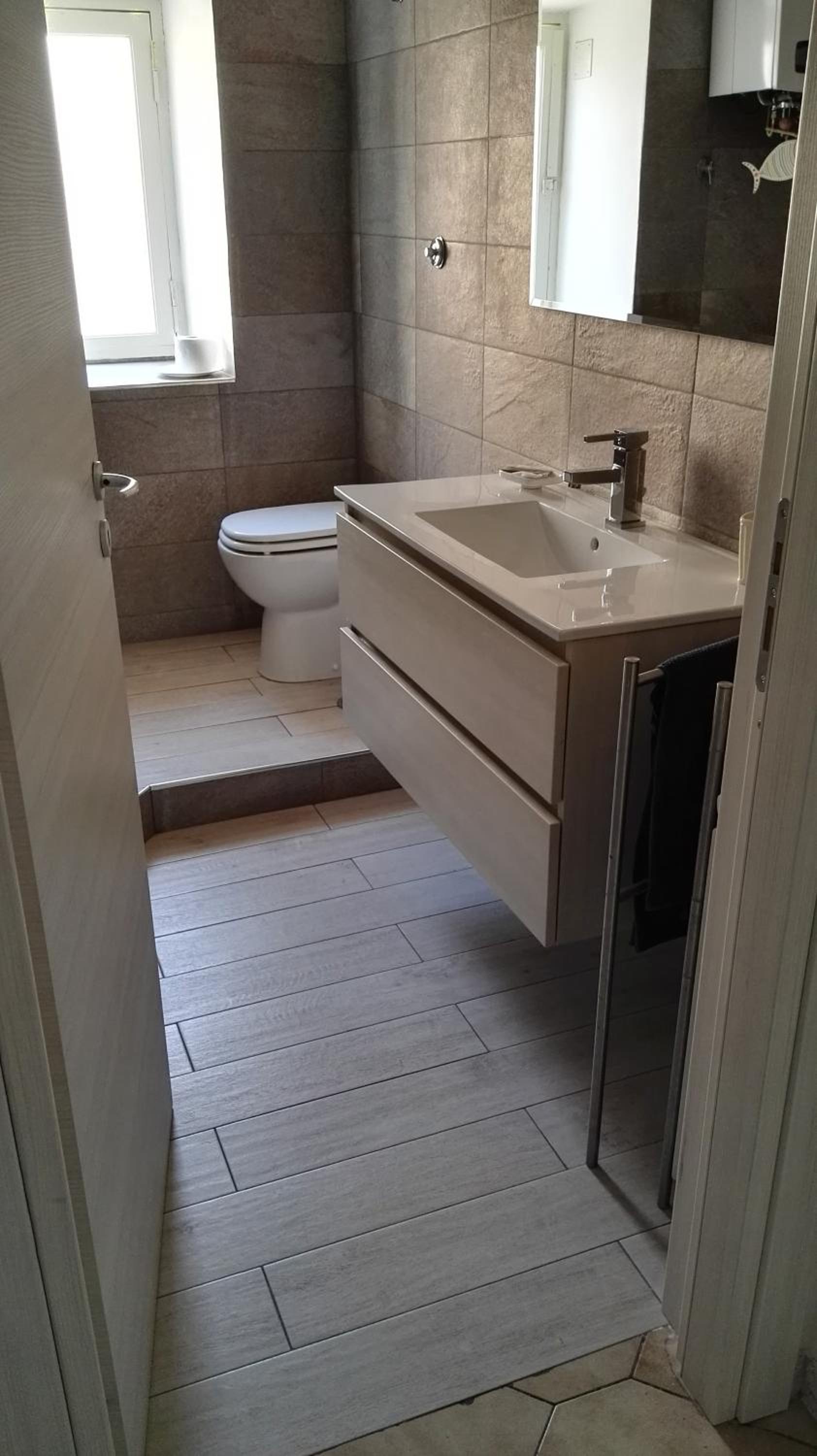 Large Double Room - Photo 7