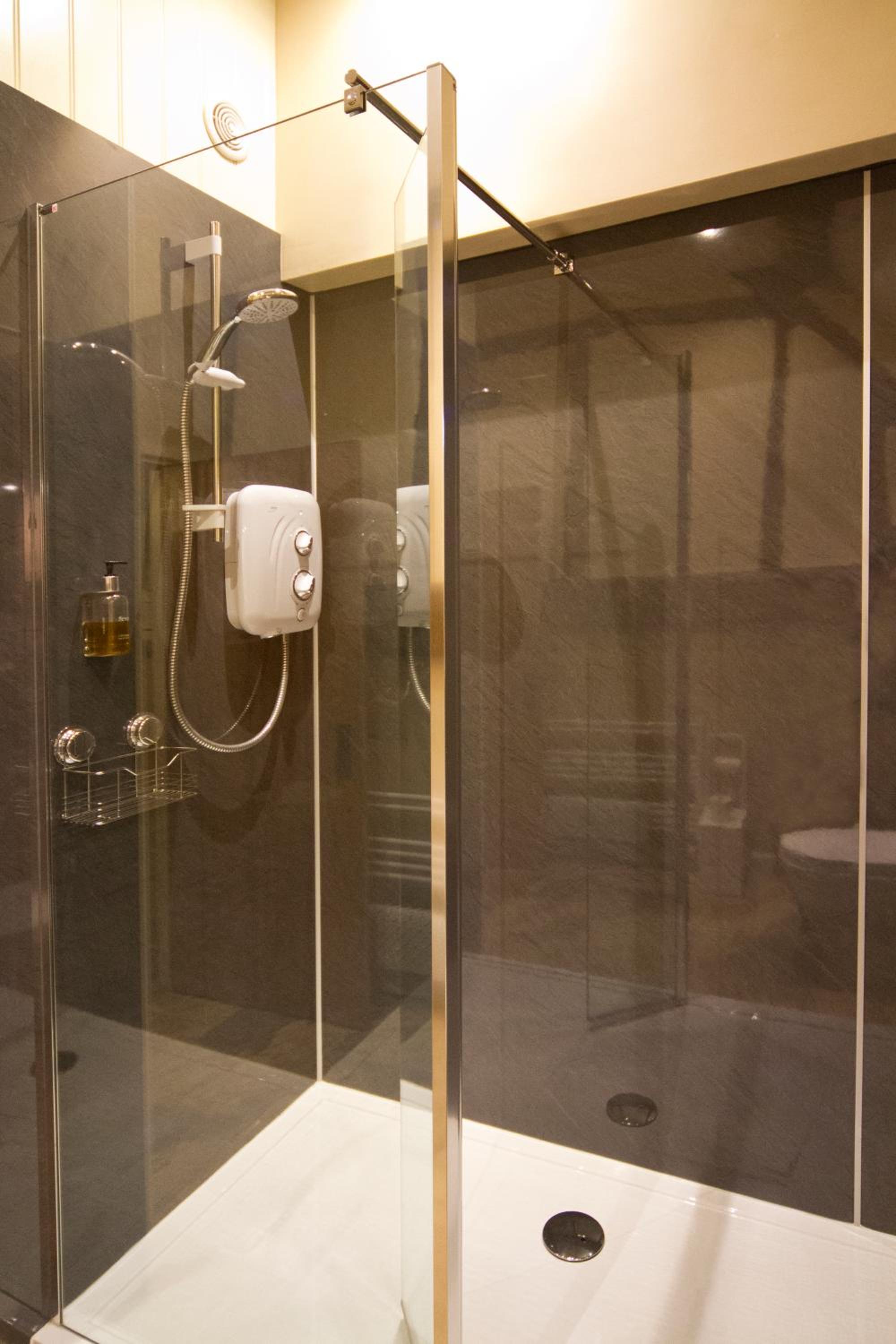 Deluxe King Room photo 3