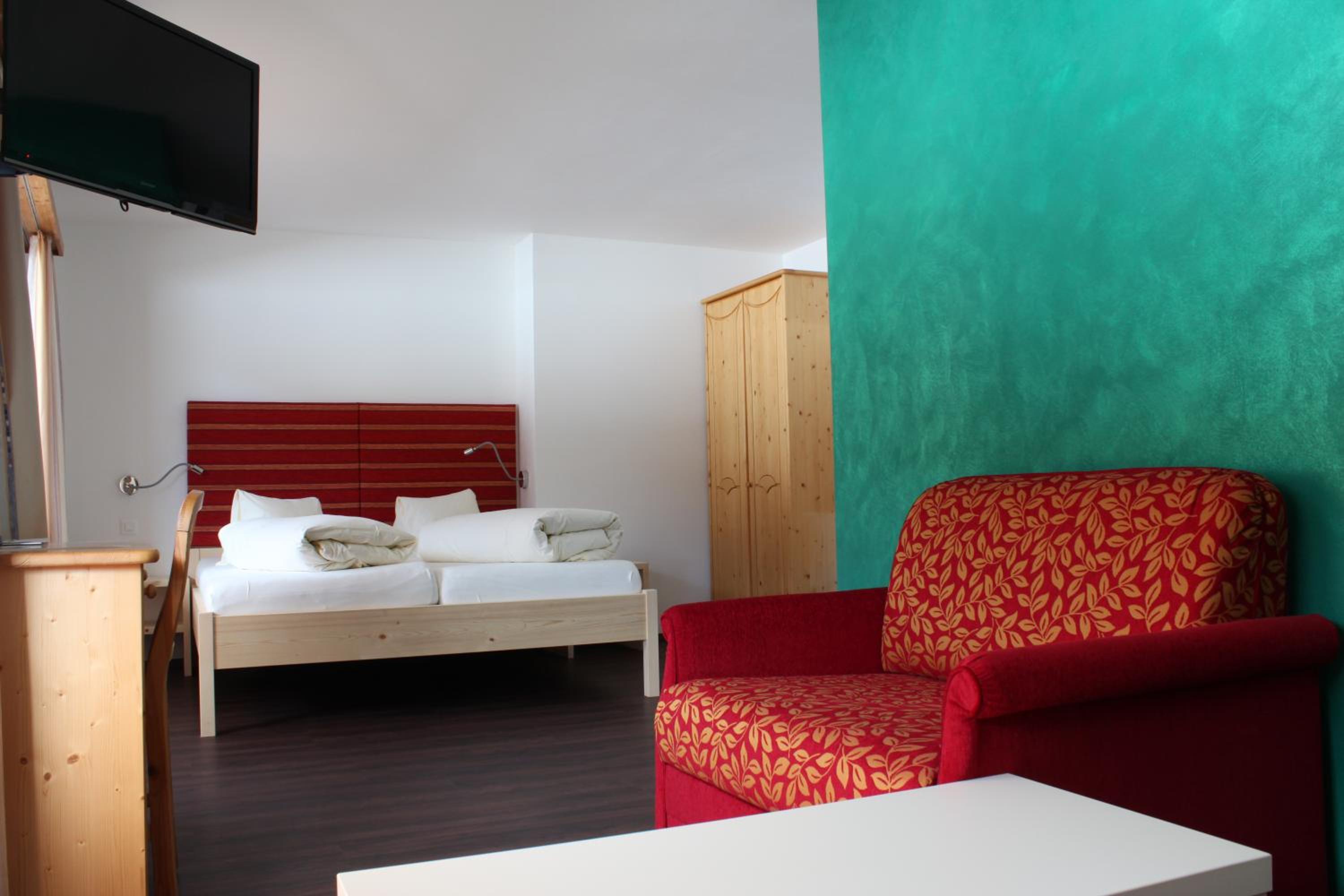 Junior Suite with Balcony photo 2