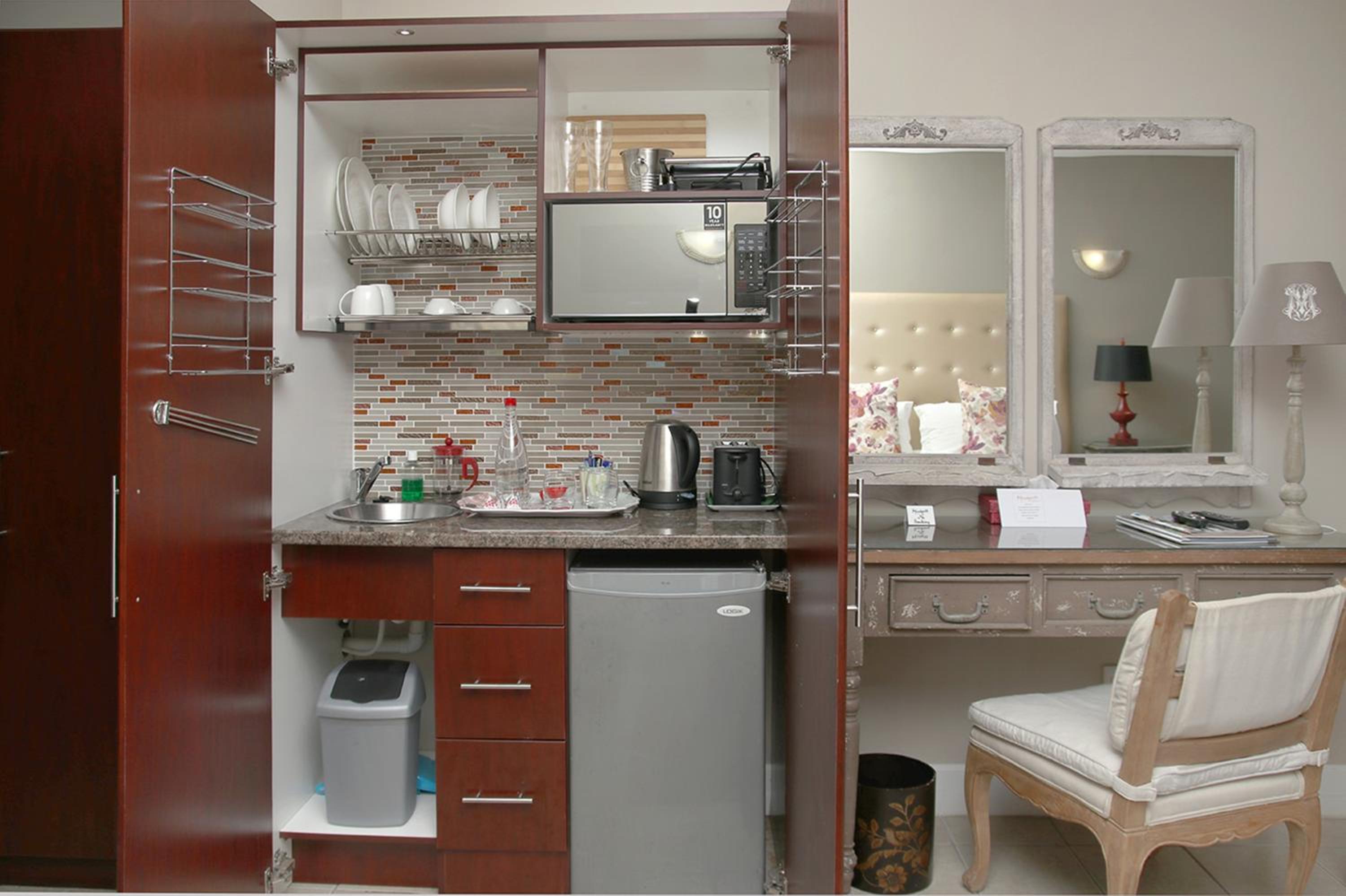 Deluxe Double or Twin Room with Balcony - Photo 2